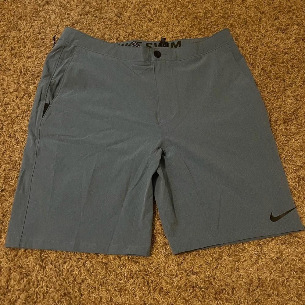Nike Nike Men's Flow 9" Hybrid Swim Board Short Size US 34 / EU 50 - 1 Thumbnail