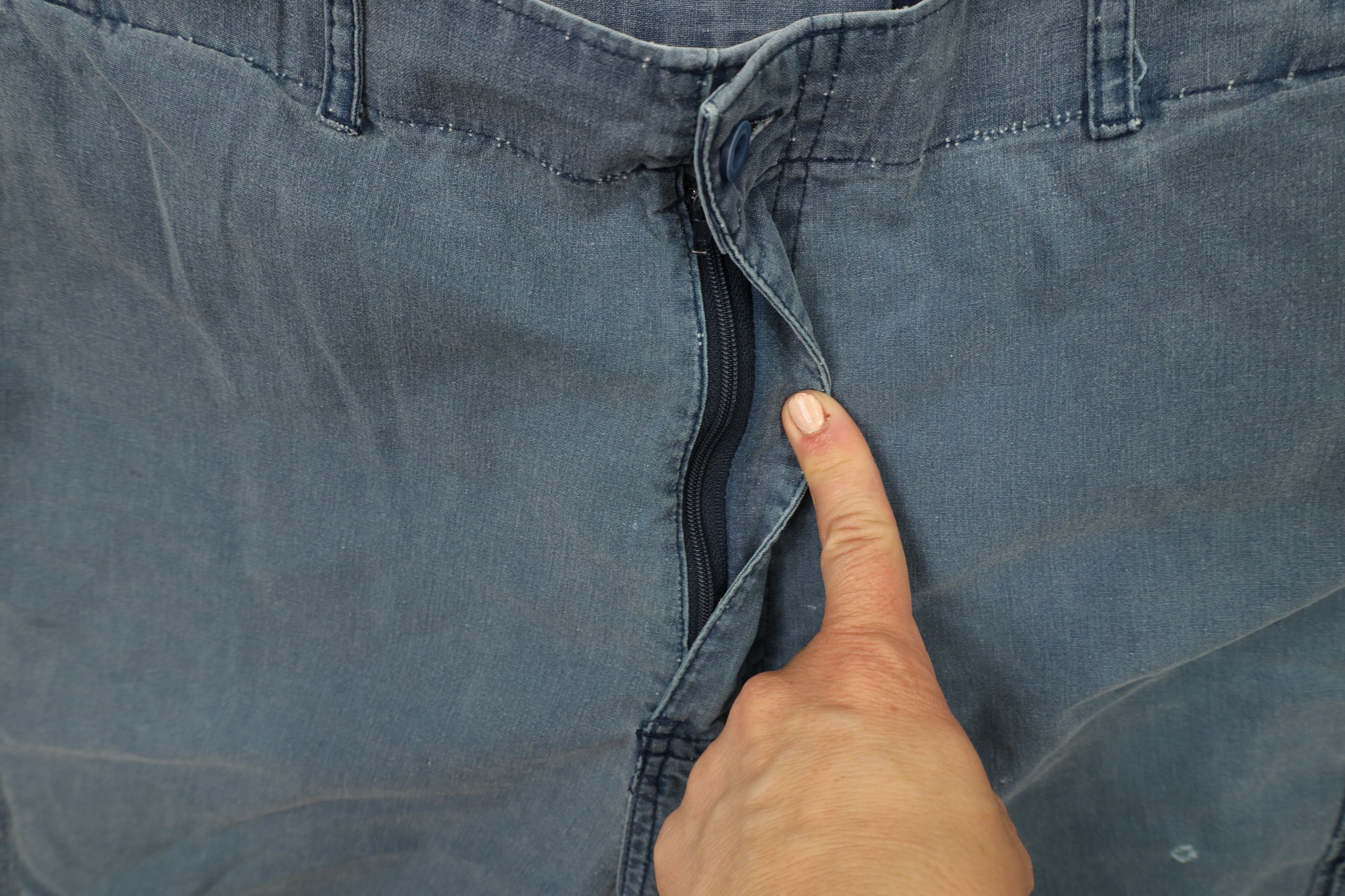 Columbia × Vintage Vintage 90s Columbia Stonewash Above Knee Cargo Shorts Blue Size US 38 / EU 54 - 6 Thumbnail