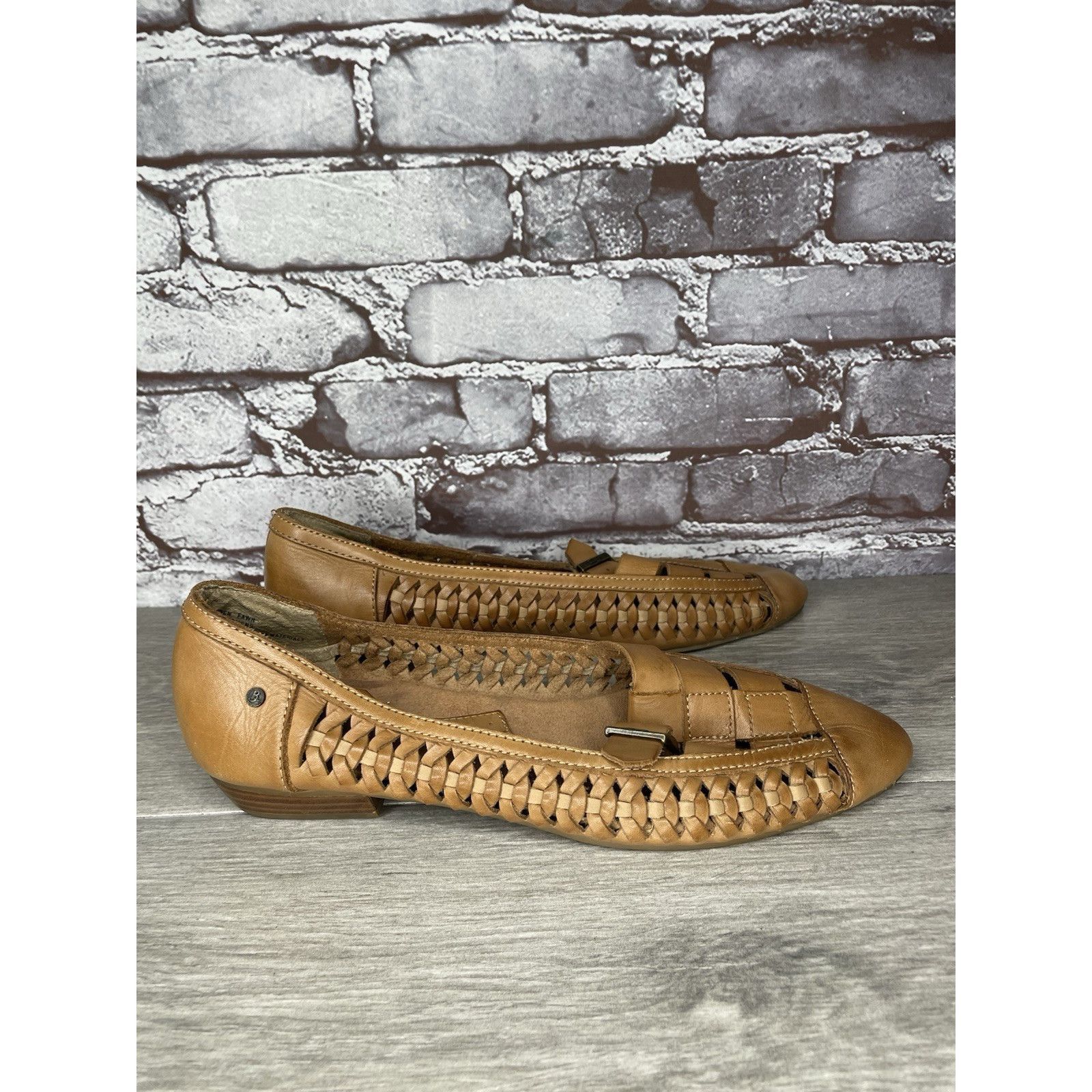 G.H. Bass & Co. Bass Hayden Fawn Tan Brown Leather Woven Strap Heel Flats Wo Size US 11 / IT 41 - 1 Thumbnail
