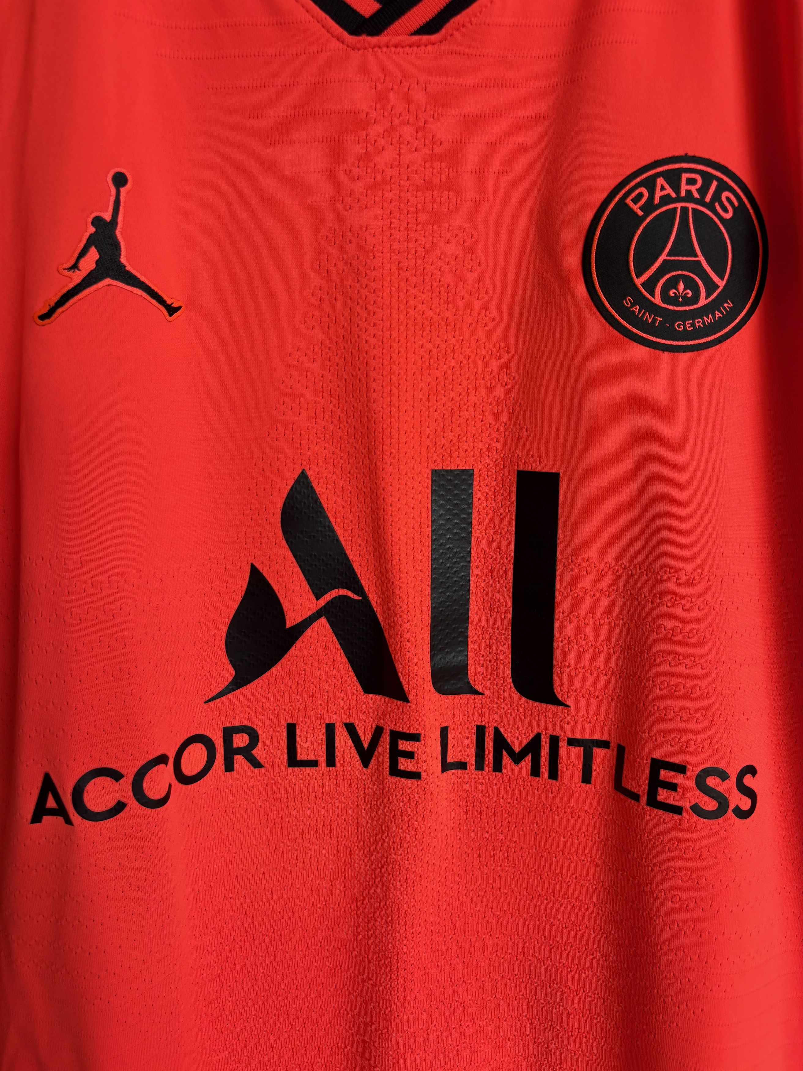 Jordan Brand PSG 2019/20 Away Mbappé 7 Player Version (Vaporknit) Size US M / EU 48-50 / 2 - 6 Thumbnail