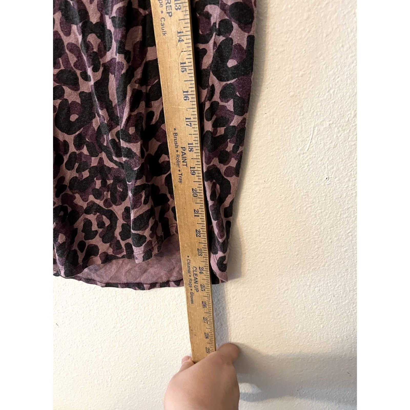 Victoria's Secret Victoria's Secret PINK T-Shirt Maroon Logo Crew Neck Short Sleeve Size S Women Gift Adult Regular Fit Fruitless? Size S / US 4 / IT 40 - 4 Thumbnail