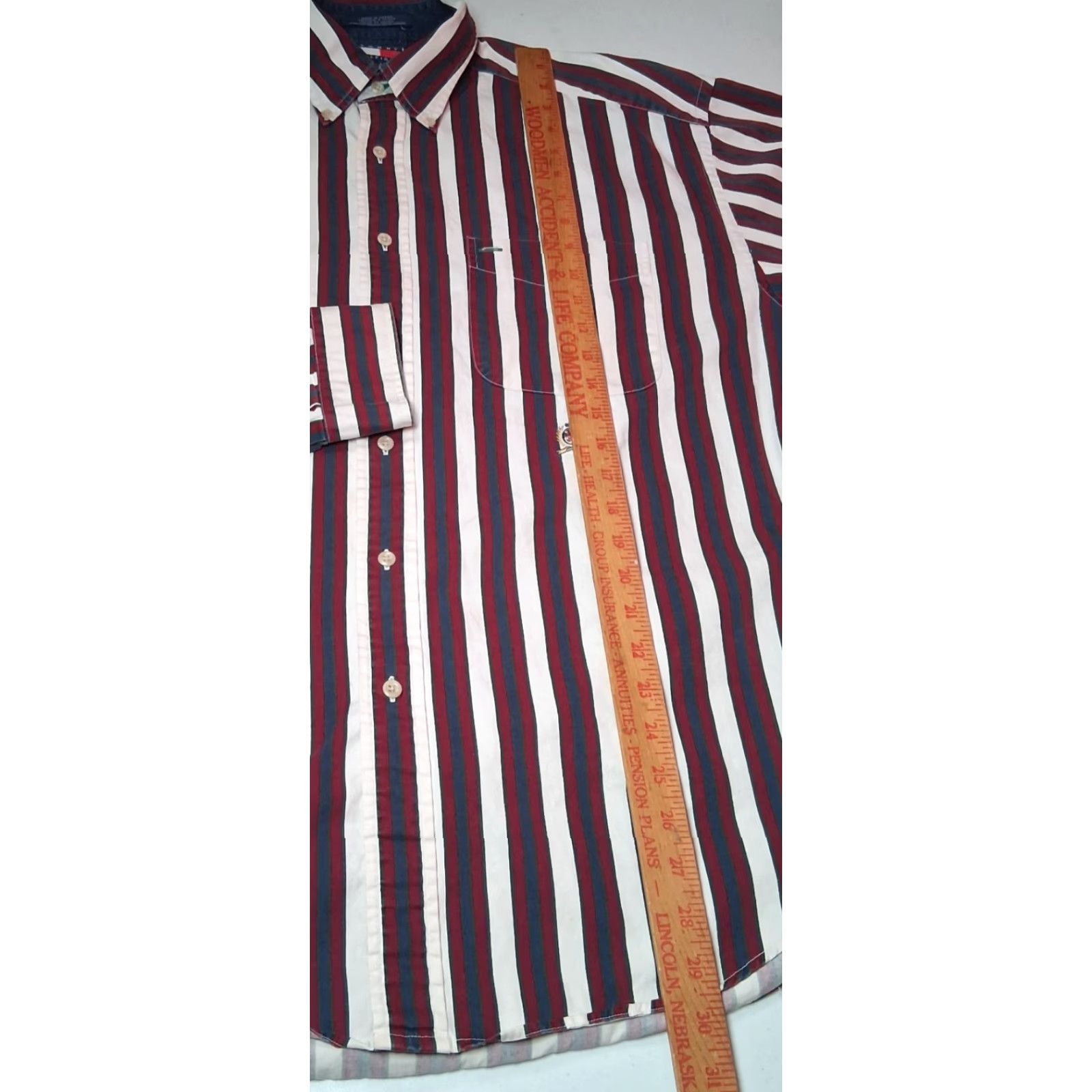 Tommy Hilfiger VINTAGE Tommy Hilfiger Shirt Men L Maroon Navy Stripe Crest Button-Up Collared 1990s Retro Blue Cotton Size US L / EU 52-54 / 3 - 6 Thumbnail