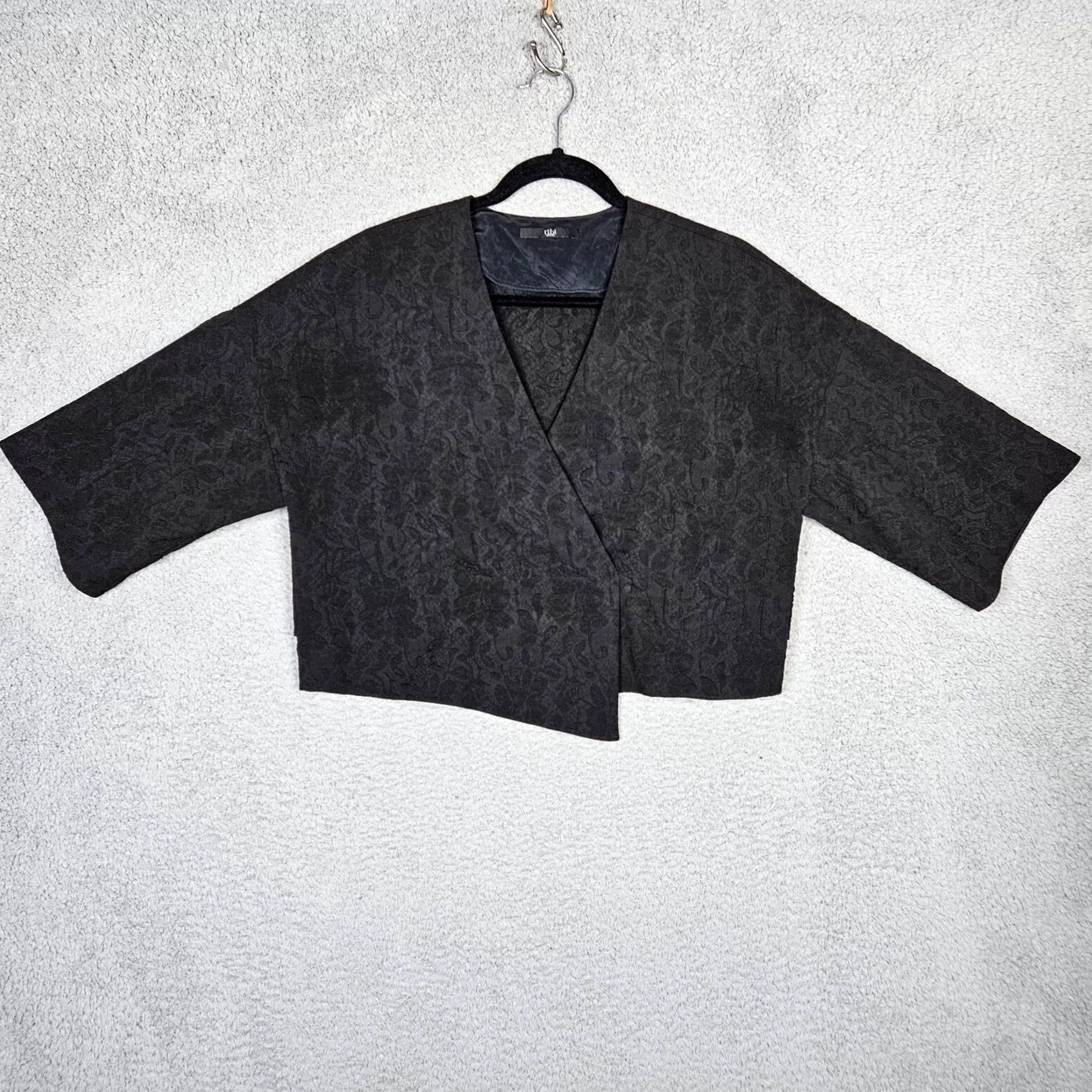 Tibi TIBI Black Floral Printed Open Front Lightweight Jacket Sz S Women's Cotton Blend Short Sleeve 3/4 Sleeve Casual Front Button Lightweight Size S / US 4 / IT 40 - 6 Thumbnail