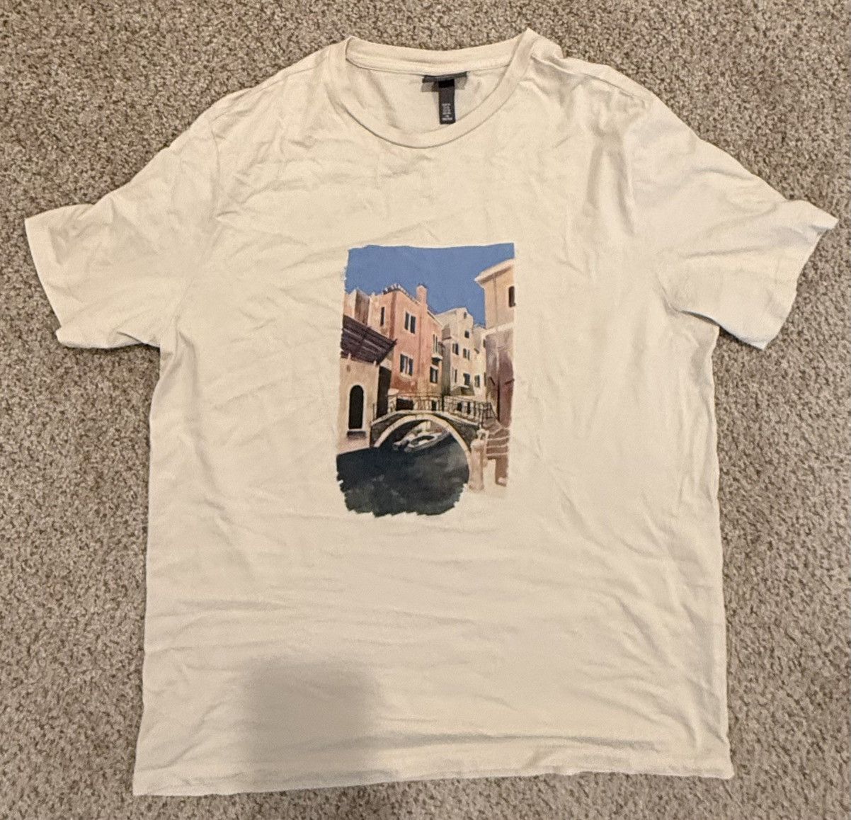 H&M Tan Graphic Art Tee (Venice / Europe Scene) Size US L / EU 52-54 / 3 - 1 Thumbnail