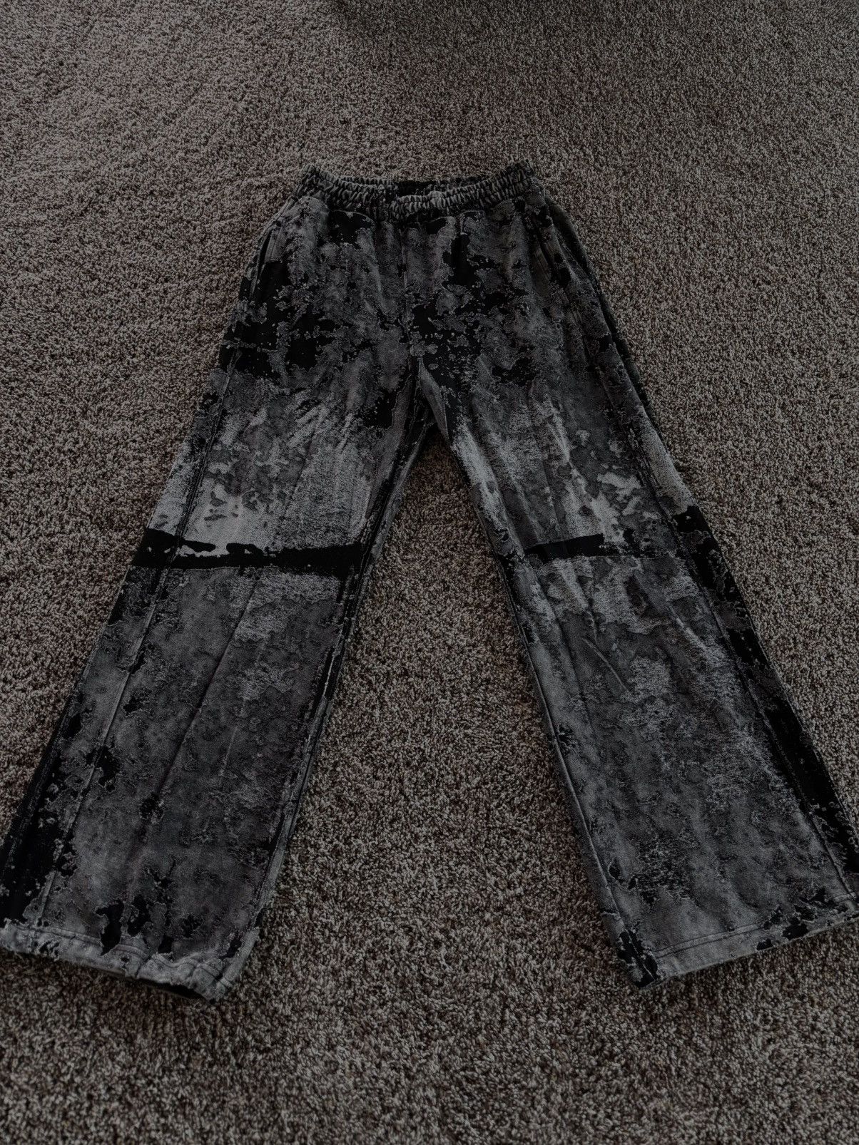 Diesel Diesel Devore Burnout Camo Sweatpants Size US 30 / EU 46 - 1 Thumbnail