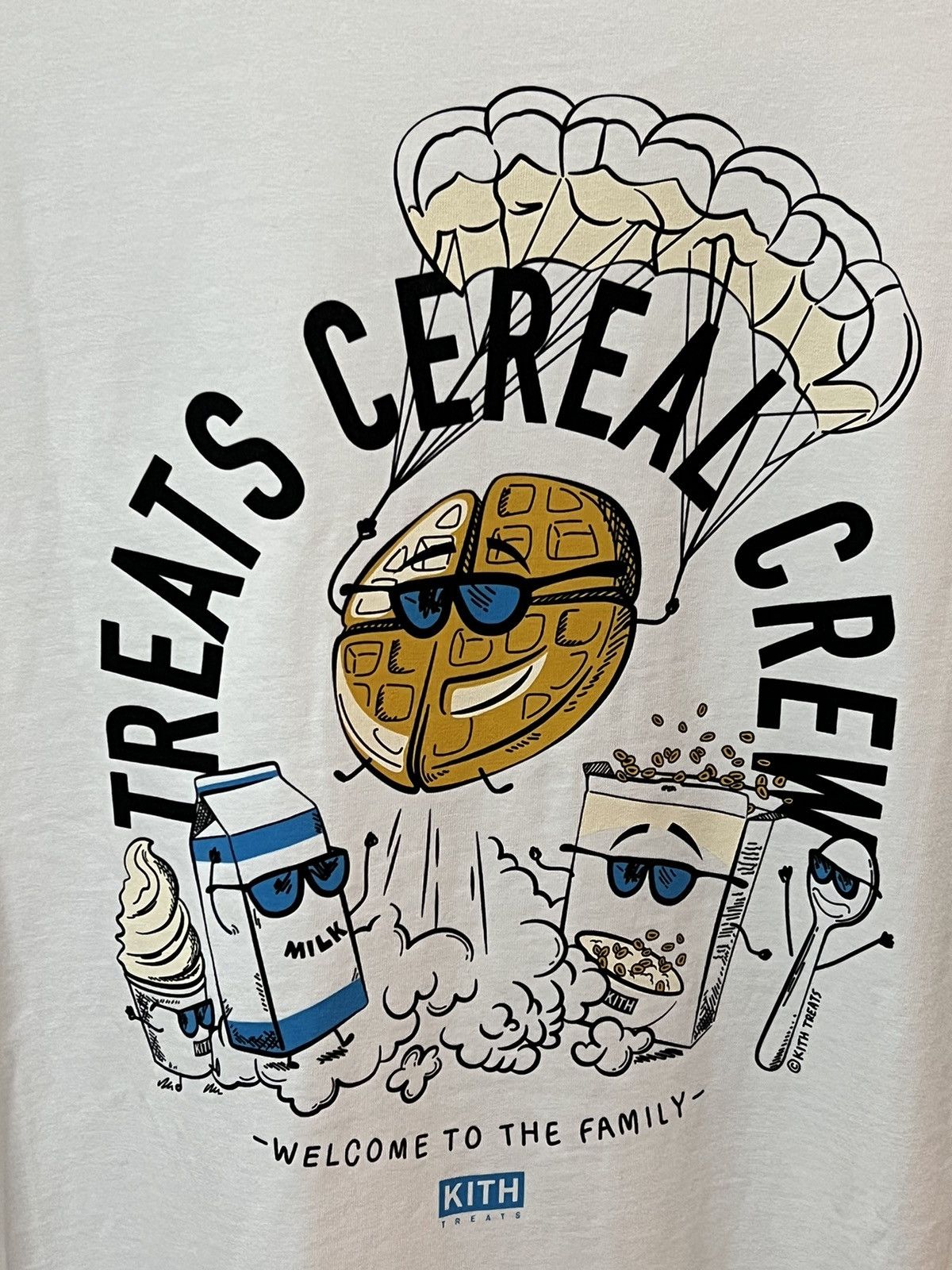 Kith × Vintage Kith Treats Parade II Tee Size US L / EU 52-54 / 3 - 10 Thumbnail
