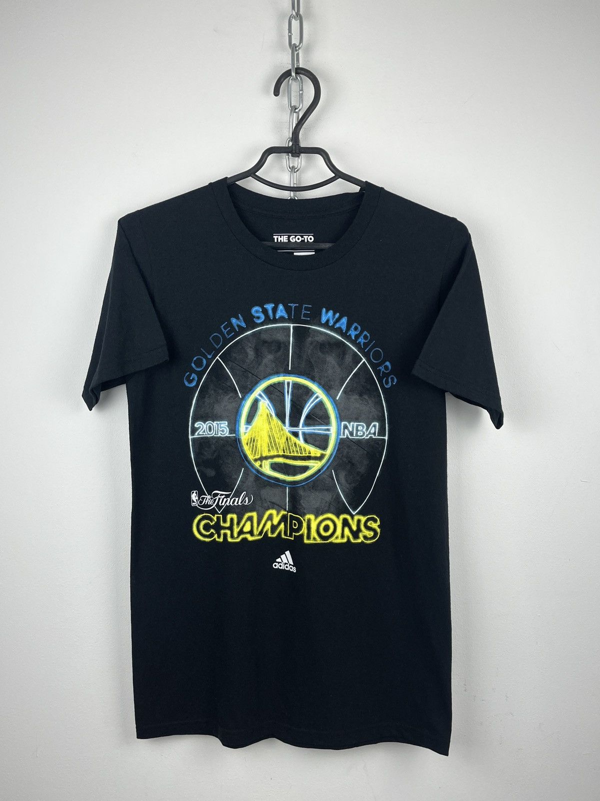 Adidas × Vintage Adidas Golden State Warriors NBA 2015 Black T-Shirt Size US S / EU 44-46 / 1 - 1 Thumbnail