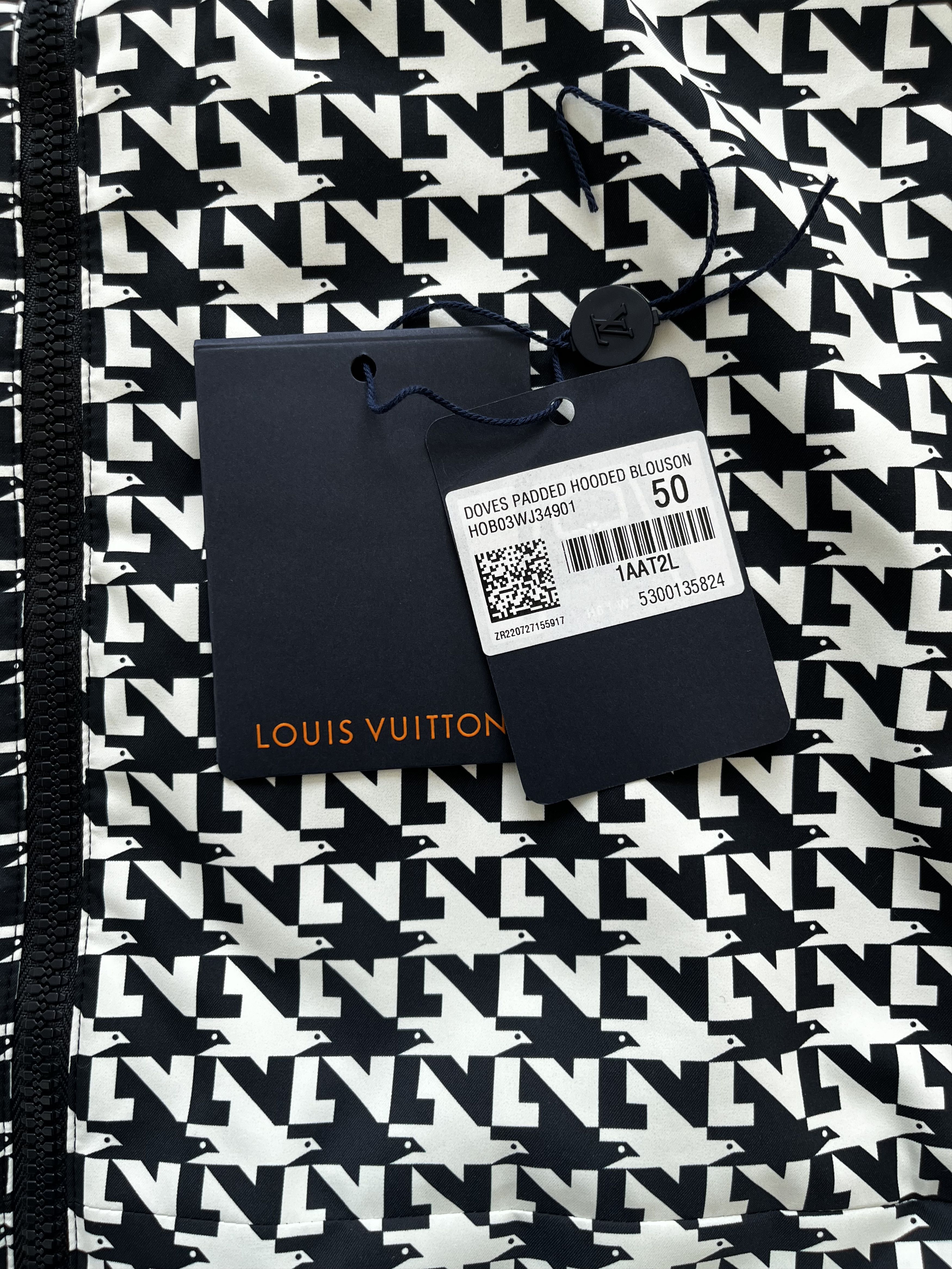 Louis Vuitton Bicolor Dove Houndstooth Hooded Padded Jacket Size US M / EU 48-50 / 2 - 13 Thumbnail