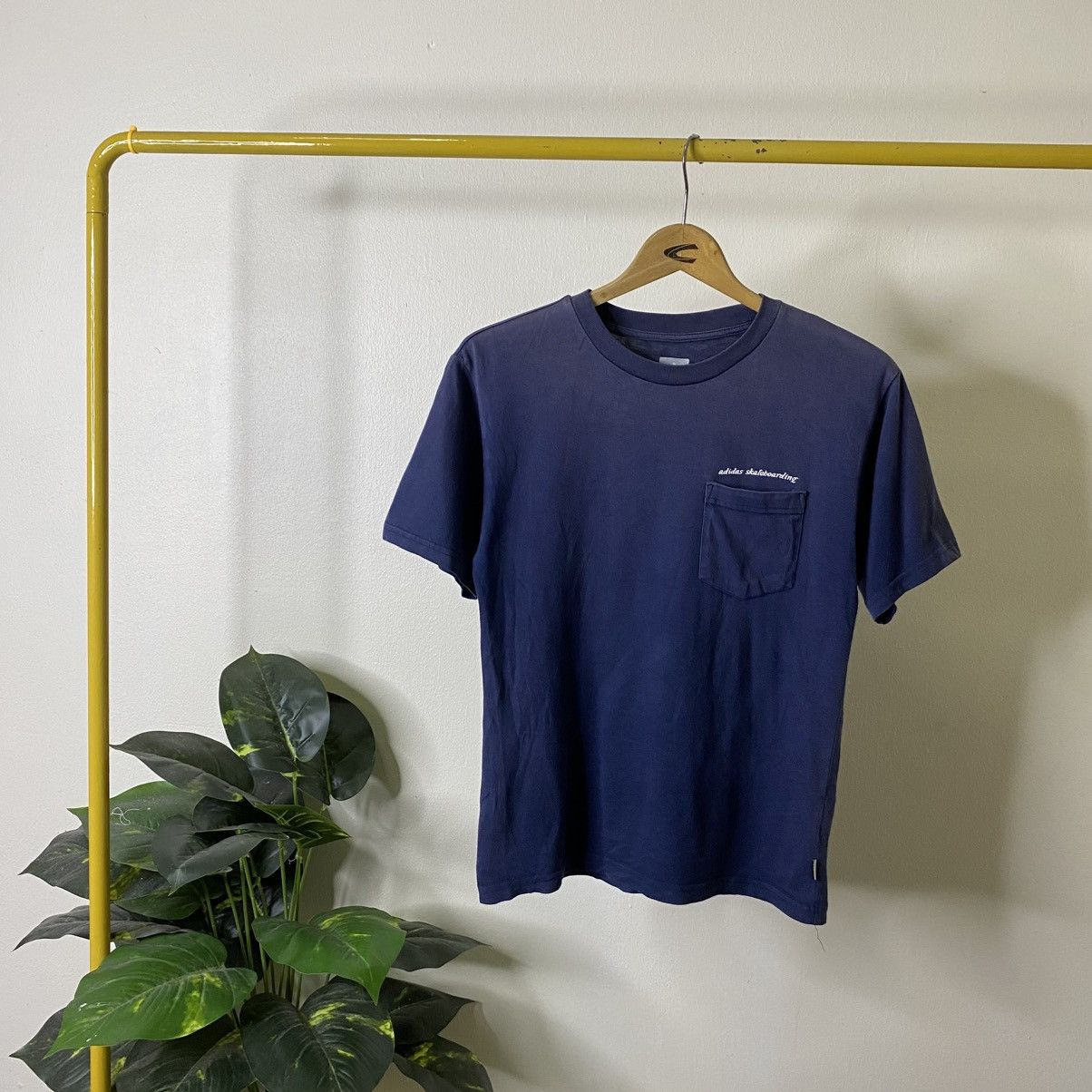 Adidas Adidas Skateboarding T Shirt Size US S / EU 44-46 / 1 - 11 Thumbnail