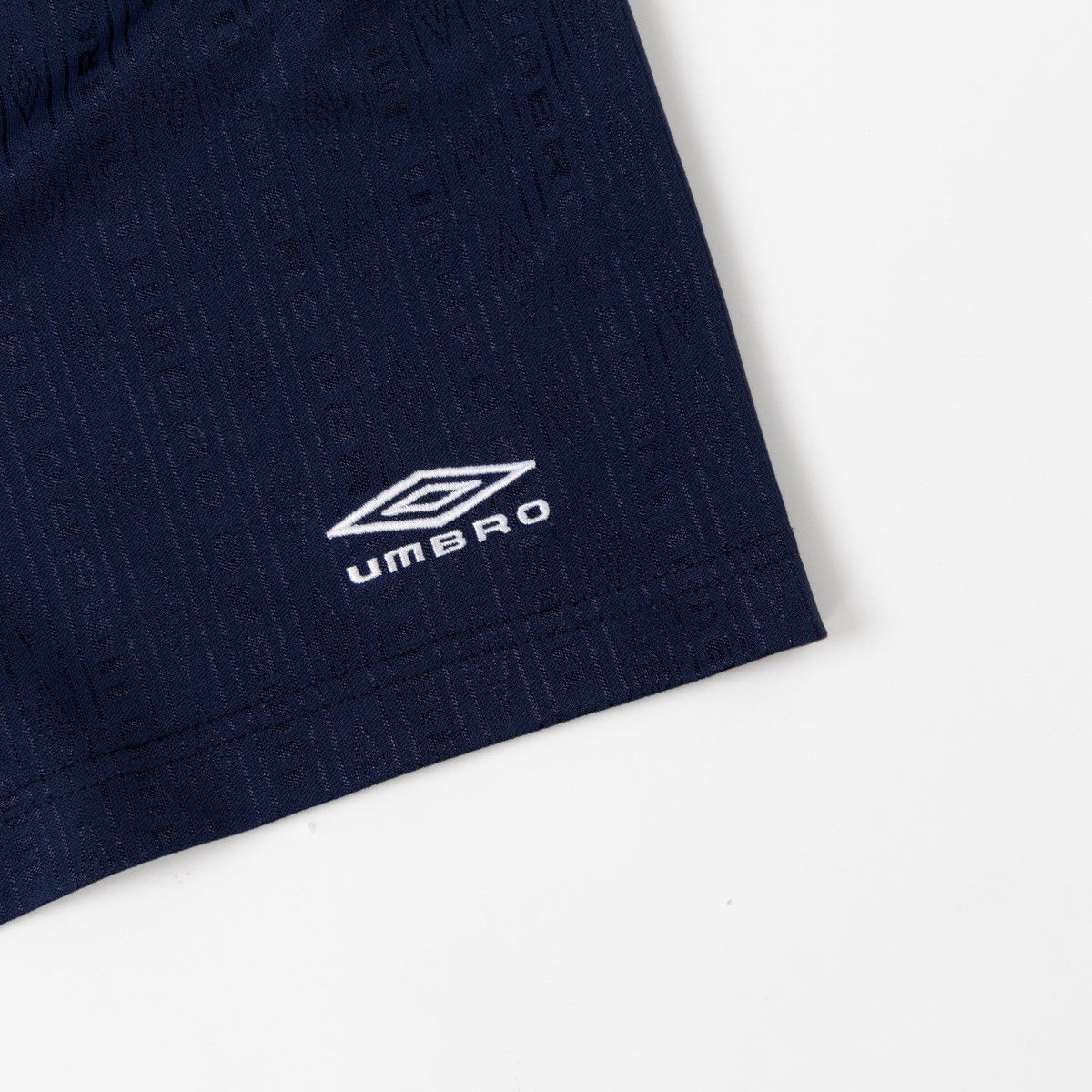 Umbro Umbro Vintage Mens Blue Monogram Shorts Sports Casual Logo Size US 34 / EU 50 - 4 Thumbnail