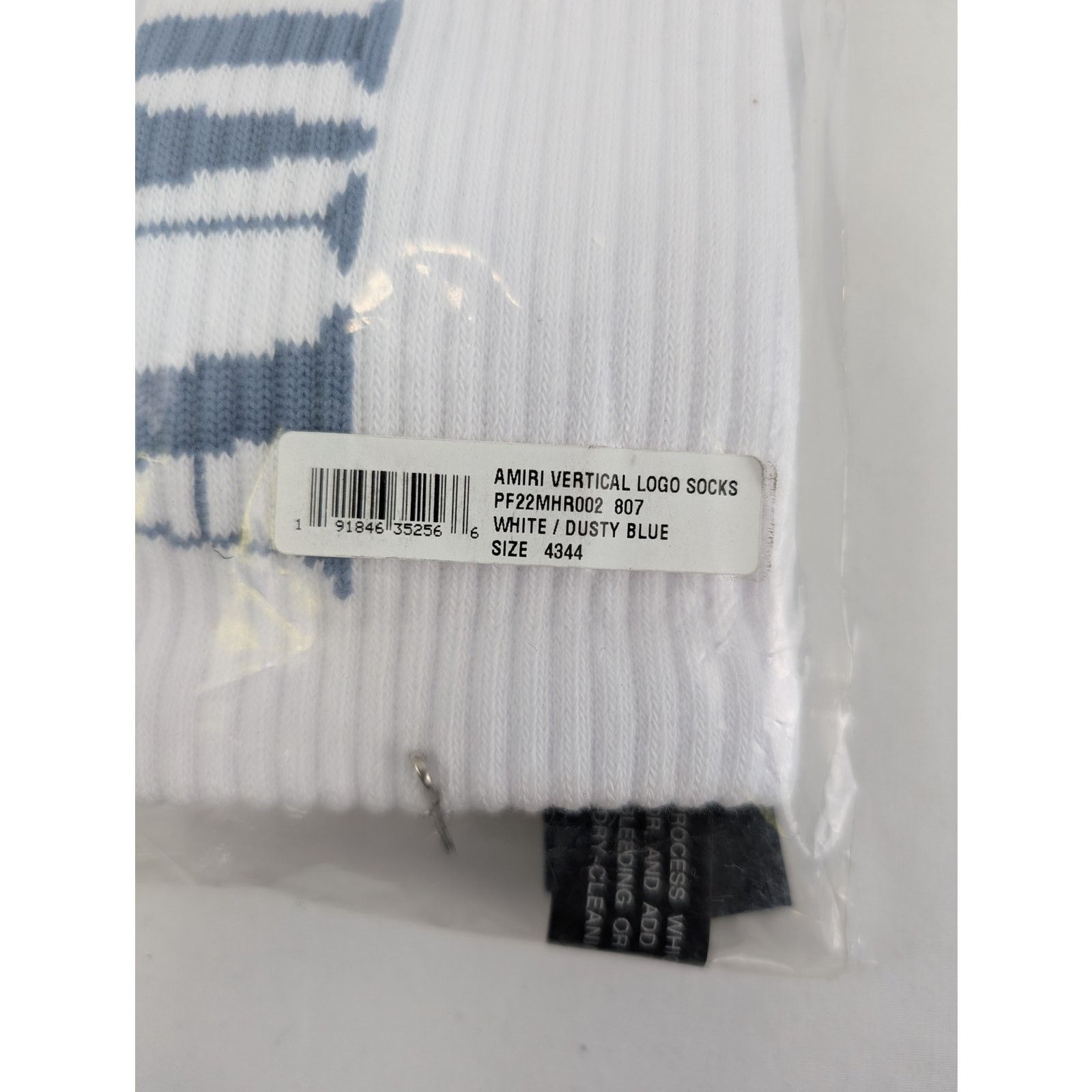 Amiri o1rshd1 Q:2 / Size: 43-44 / Amiri Vertical Logo Socks White Size ONE SIZE - 13 Thumbnail