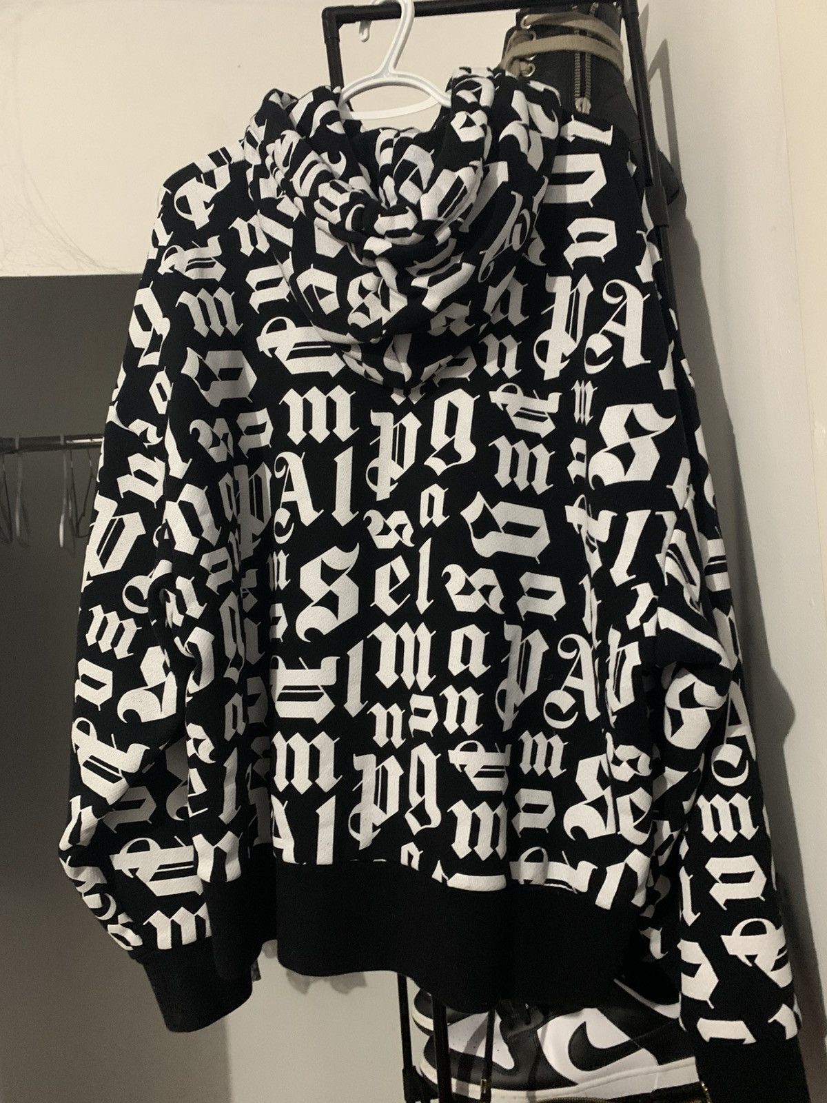 Designer × Palm Angels 10/10 condition Palm Angles hoodie Size US L / EU 52-54 / 3 - 10 Thumbnail