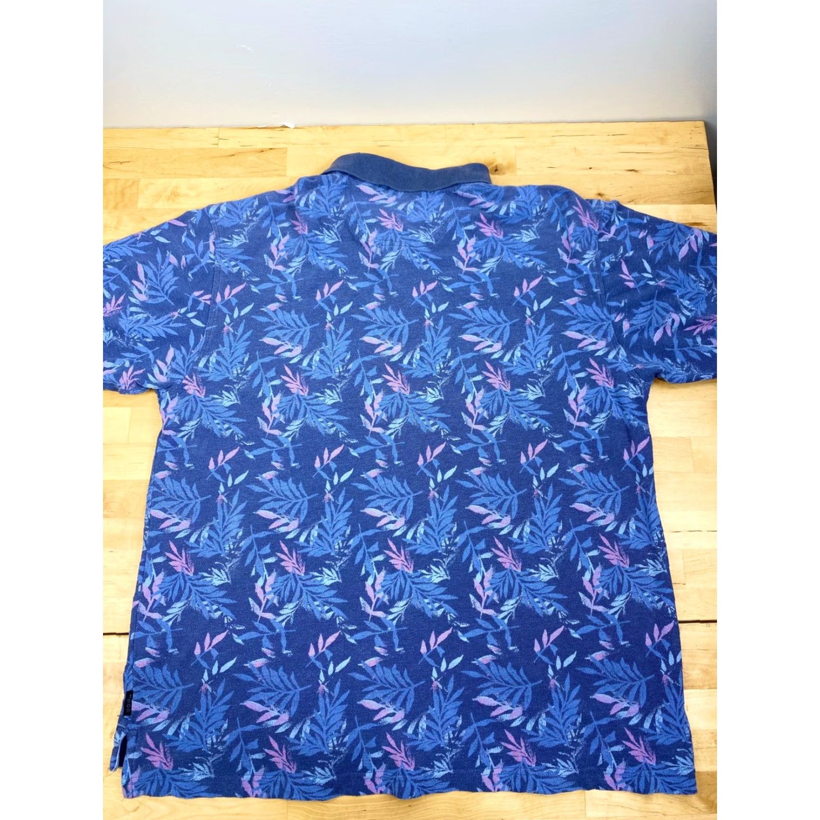 Izod Izod Polo Shirt Mens L Blue Short Sleeve Floral Tropical Golf 100% Cotton Regular Size US XL / EU 56 / 4 - 2 Thumbnail