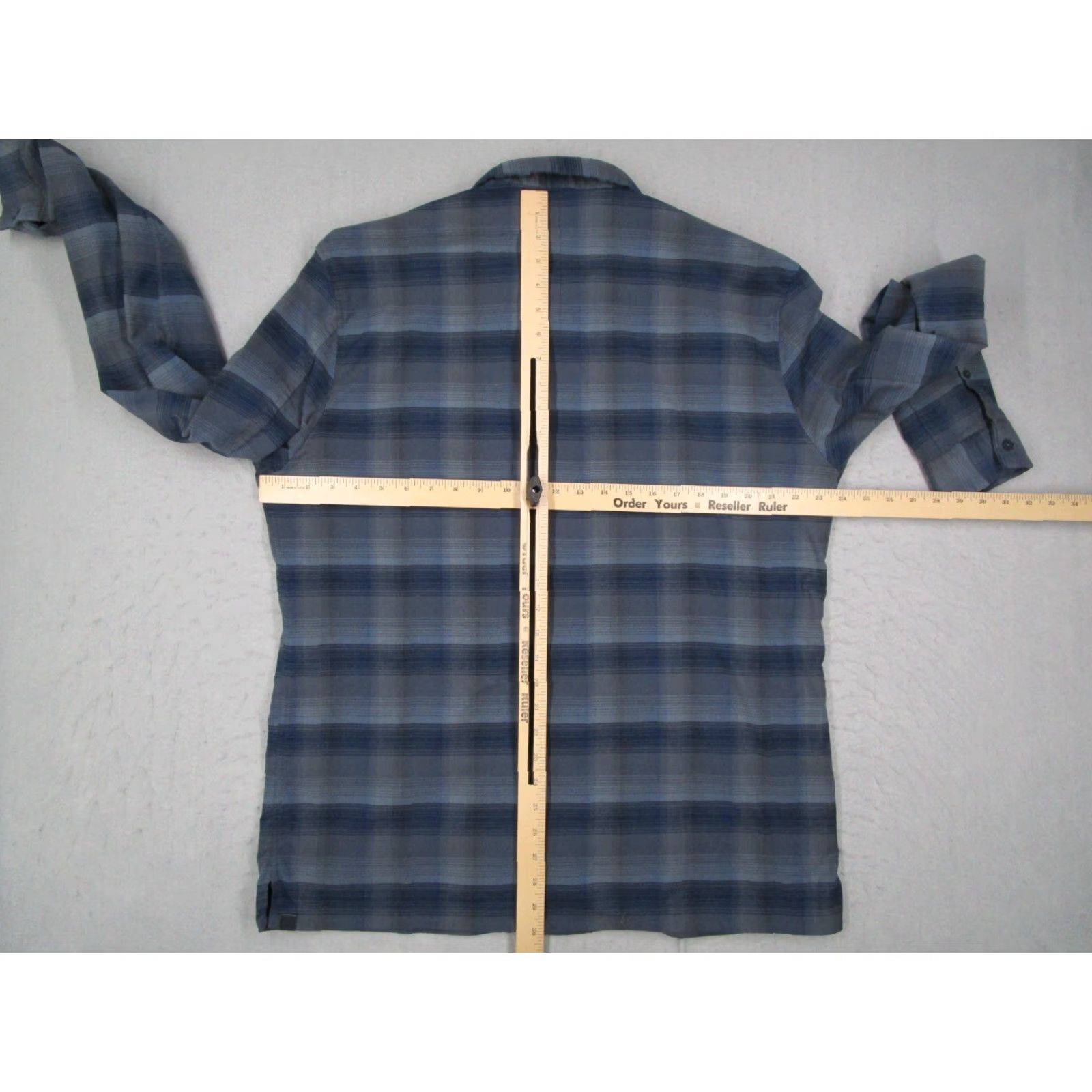 Lululemon Lululemon Shirt Mens Large Blue Peak Flannel Button Up Long Sleeve Workwear Hike Size US L / EU 52-54 / 3 - 5 Thumbnail