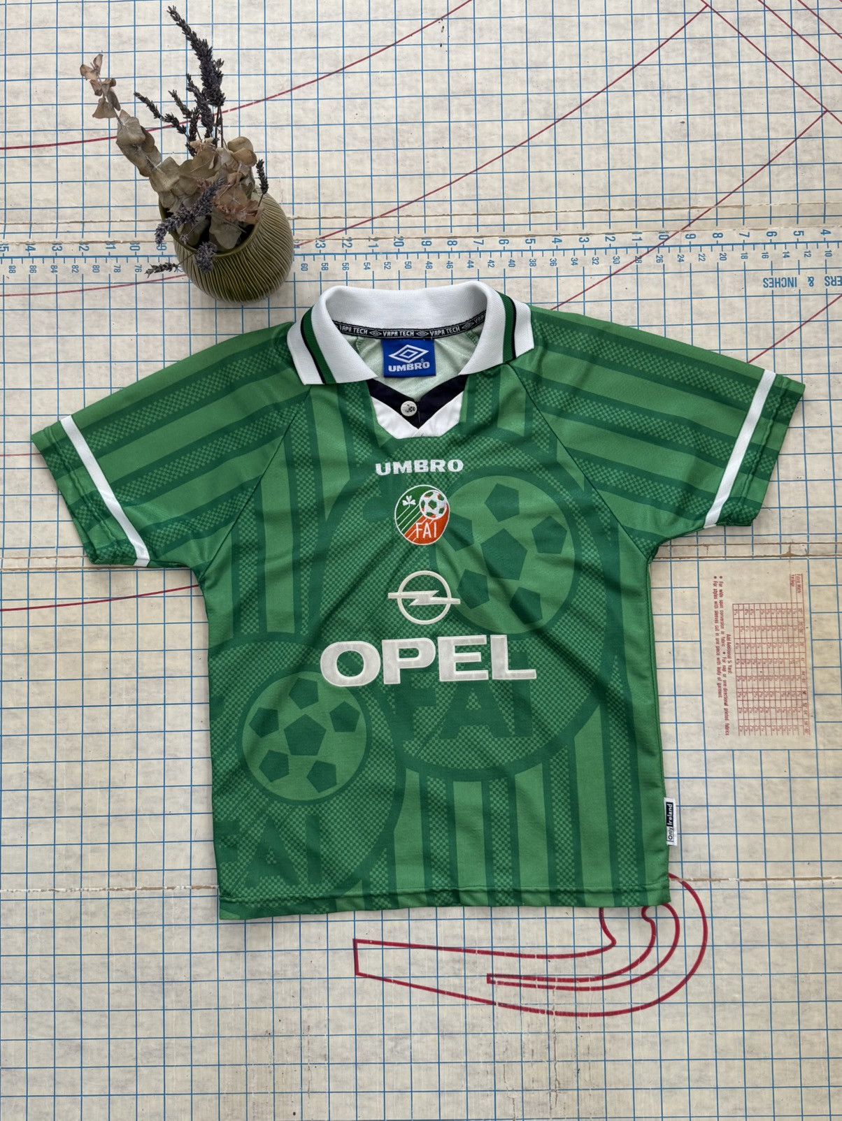 Umbro × Vintage Vintage Umbro Republic of Ireland Jersey Green Y-Size 17x23 Size US XXS / EU 40 - 2 Thumbnail