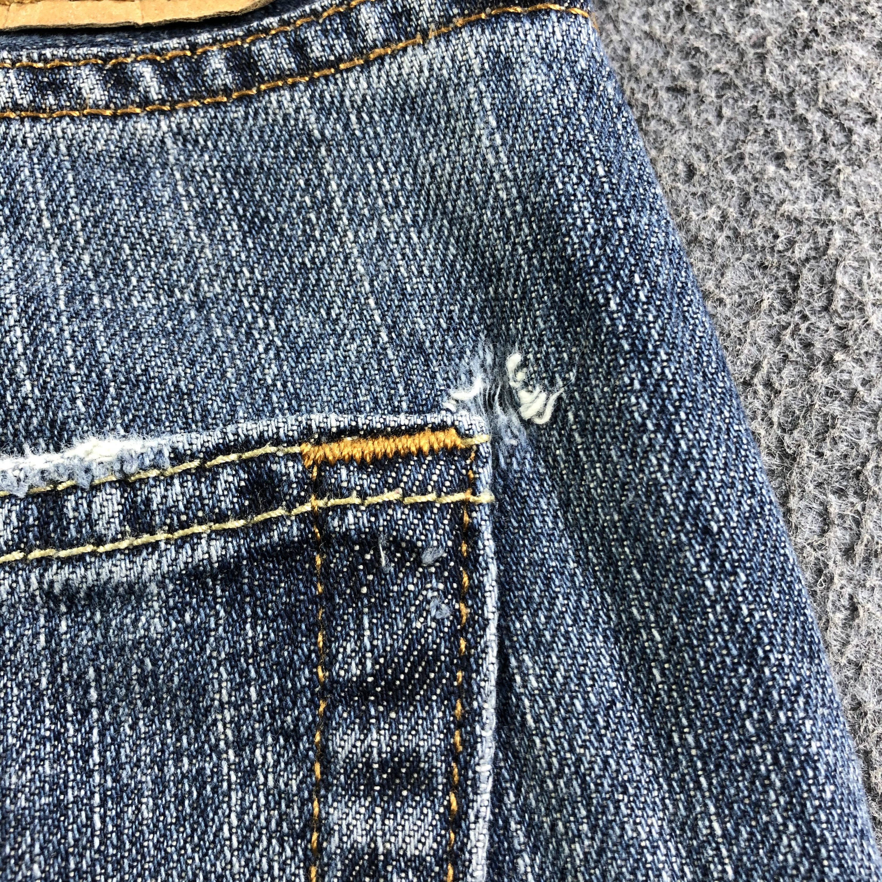 Levi's Vintage Levis 559 Jeans-J3385 Size US 39 - 7 Thumbnail