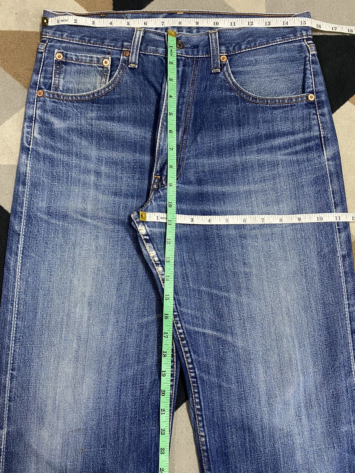 Levi's Levi's 501 90’s blue Wide Leg Baggy jeans Size US 31 - 11 Thumbnail