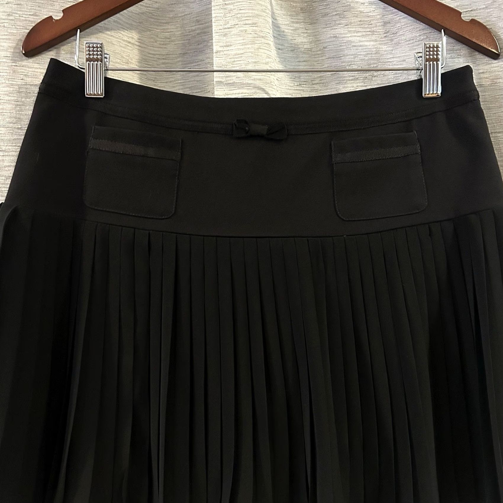 Jessica Simpson Jessica Simpson Mini Skirt Skirt Women 7/8 Black Pleated Zipper Vintage No Size 7/8 Casual Retro Preppy T-35 Size 28" / US 6 / IT 42 - 3 Thumbnail