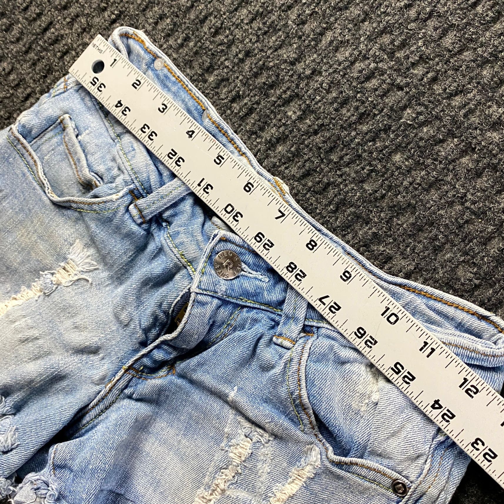 Denime VINTAGE Red Rivet Denim Jean Shorts Sz 1 Low Rise 2” Inseam Distressed 90s Biker Bohemian Grunge USA 2" Inseam Size 25" / US 0 / IT 36 - 7 Thumbnail