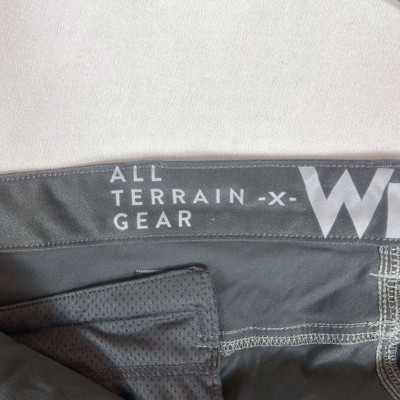 Wrangler Wrangler All Terrain Gear Shorts Mens 46 Green Stretch Nylon Spandex Cargo Pocket Canvas Outdoor Size US 30 / EU 46 - 4 Thumbnail