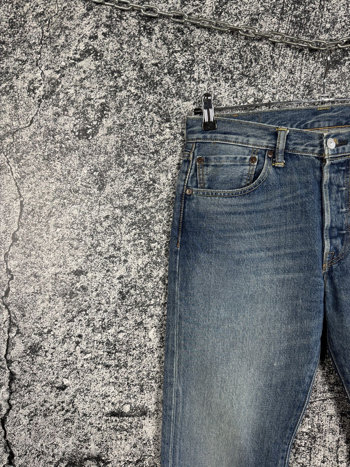 Levi's Men’s Levi’s 501 Denim Straight Jeans Pants Size W32 L30 Size US 32 / EU 48 - 4 Thumbnail