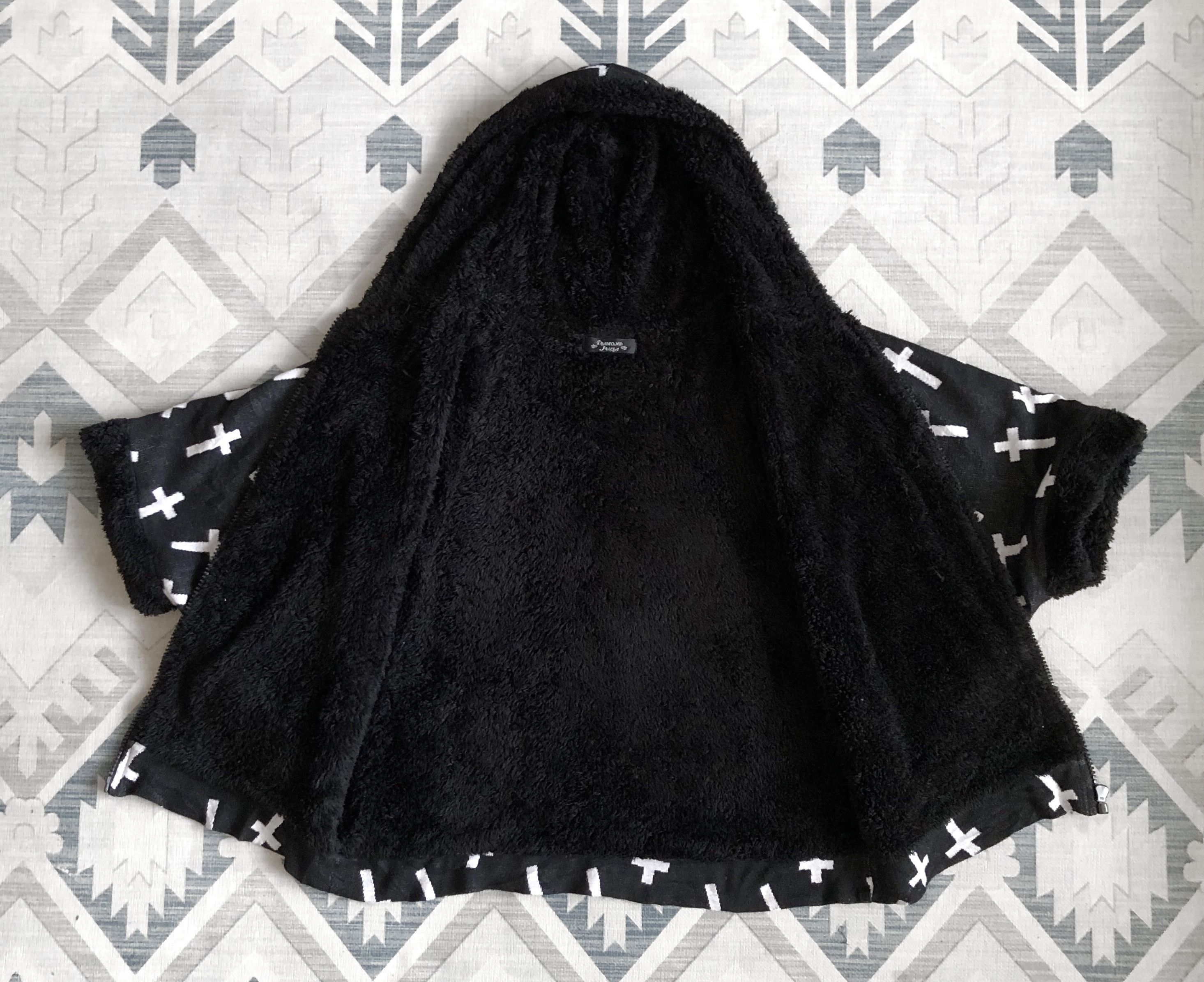 Japanese Brand DIAMOND JULIA FUZZ FLEECE LINED HOODED PONCHO JACKET Size M / US 6-8 / IT 42-44 - 11 Thumbnail