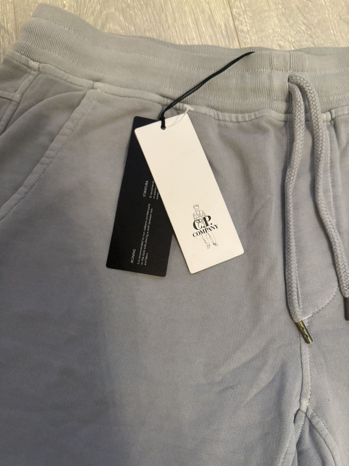 C.P. Company CP Company Baggy Streetwear Faded Brand New Size Large Size US 32 / EU 48 - 4 Thumbnail