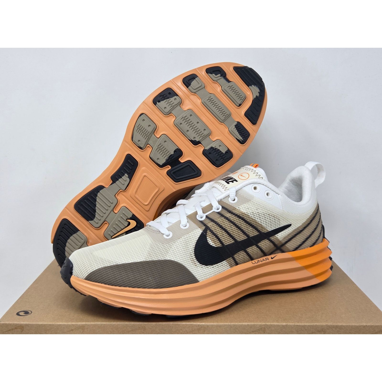 Nike DS Nike Lunar Roam COCONUT MILK DV2440-101 Size US 7 / IT 37 - 1 Thumbnail
