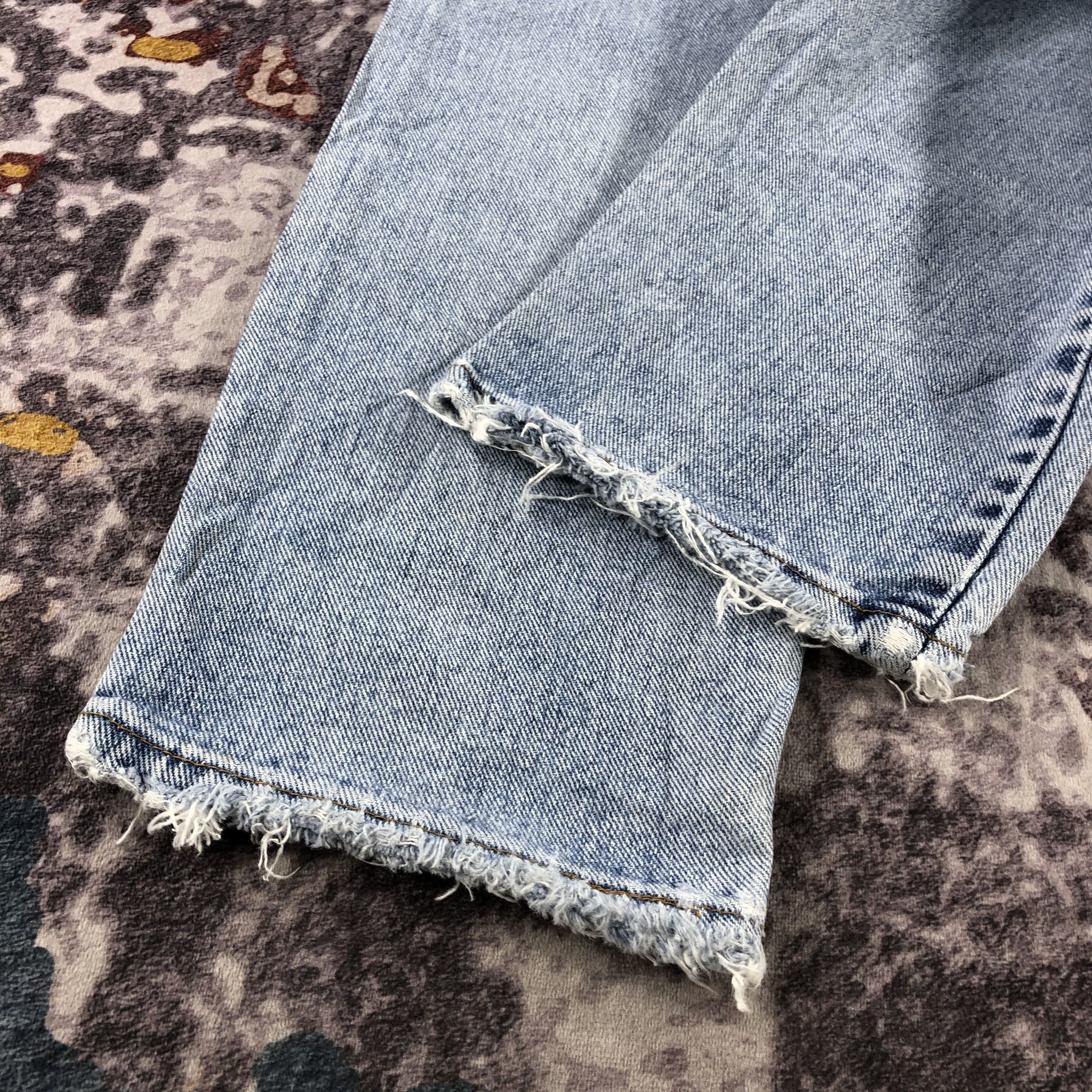 Levi's × Vintage 90s Vintage Light Wash Levis 550 Jeans-JM3162 Size US 30 / EU 46 - 4 Thumbnail