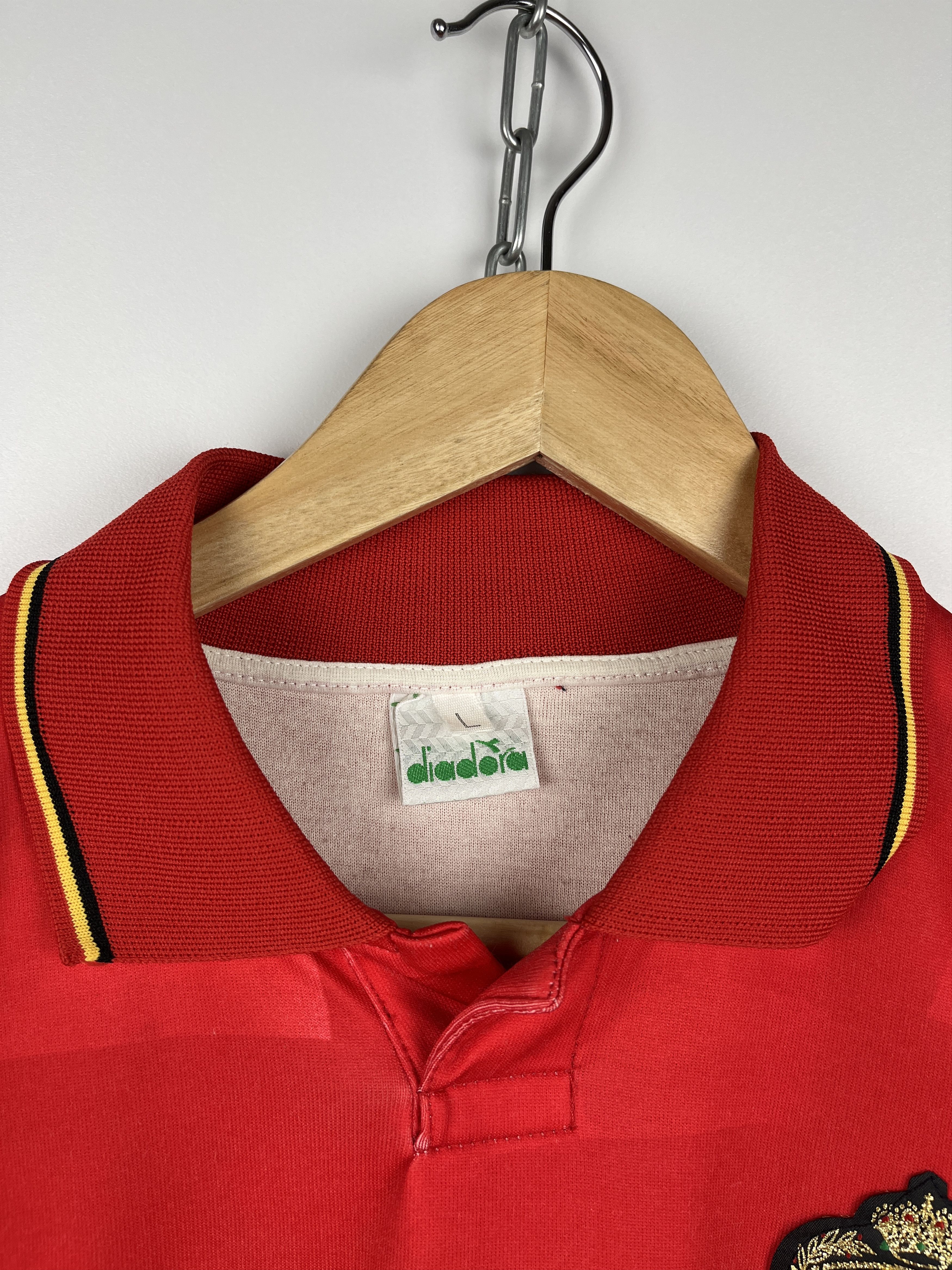 Diadora Vintage Diadora 1992-1994 Belgium Home # 6 Soccer Jersey Size US L / EU 52-54 / 3 - 4 Thumbnail