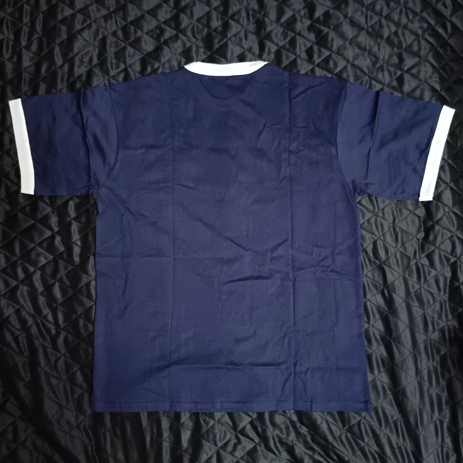 Band Tees Oasis Live Forever 30th Annivesary Japan Exhibition Tee Size US L / EU 52-54 / 3 - 5 Thumbnail