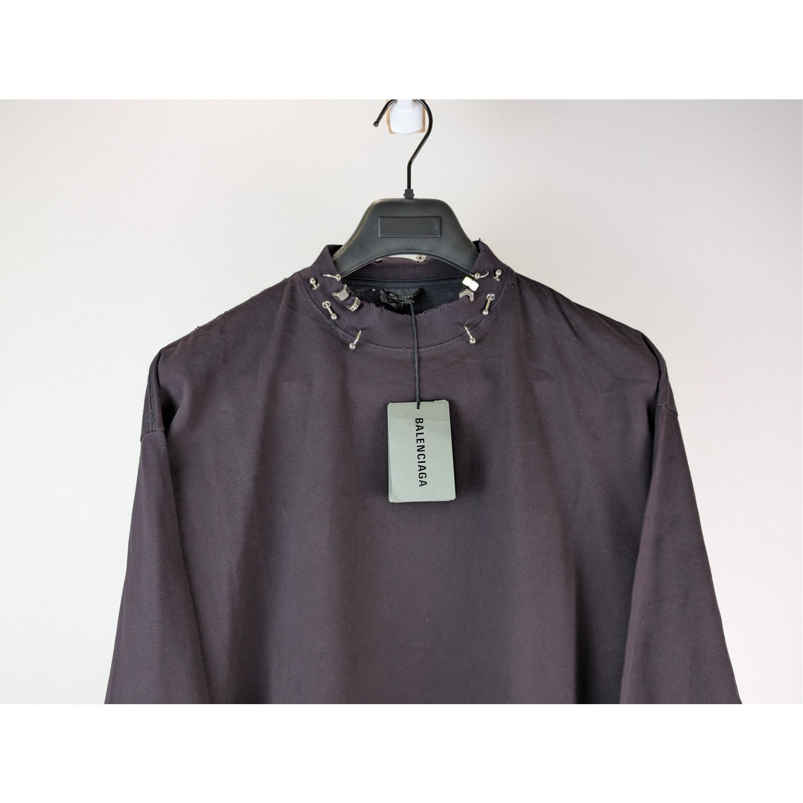 Balenciaga o1rshd1 Pierced Oversized Long Sleeve Jersey T-Shirt Black Size US S / EU 44-46 / 1 - 3 Thumbnail