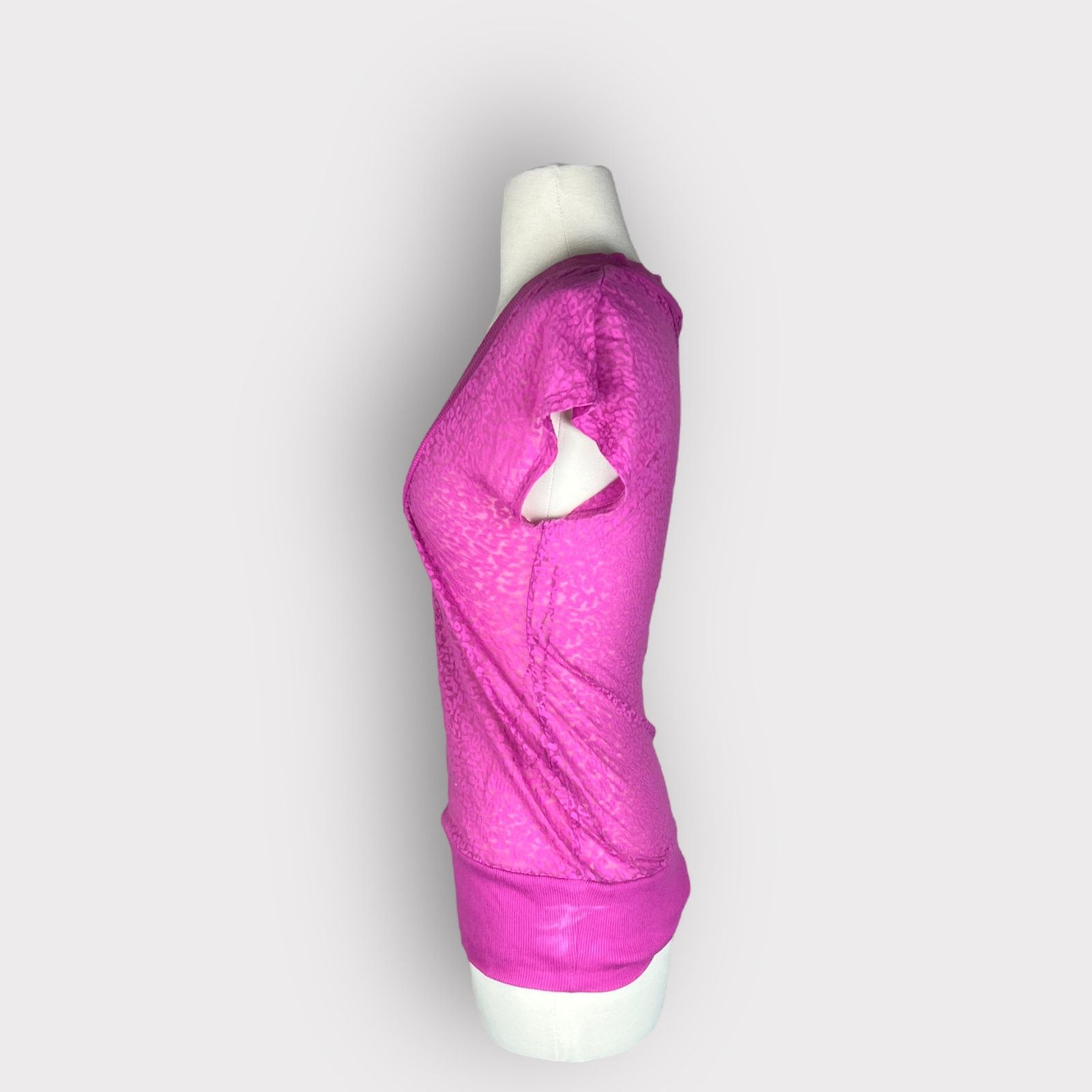 Express Express | Vintage Y2K Burnout Fuchsia Animal Print Tee | XS Size XS / US 0-2 / IT 36-38 - 2 Thumbnail