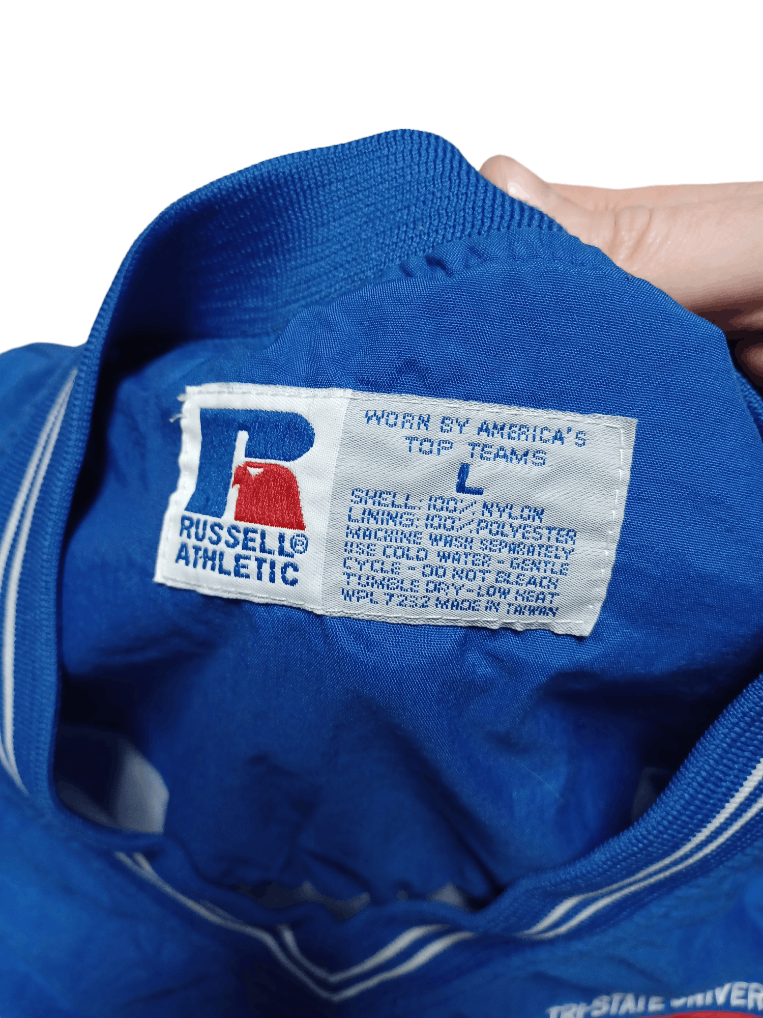 Russell Athletic RUSSELL ATHLETIC VINTAGE NYLON V-NECK 90S SWEATSHIRT Size US L / EU 52-54 / 3 - 5 Thumbnail