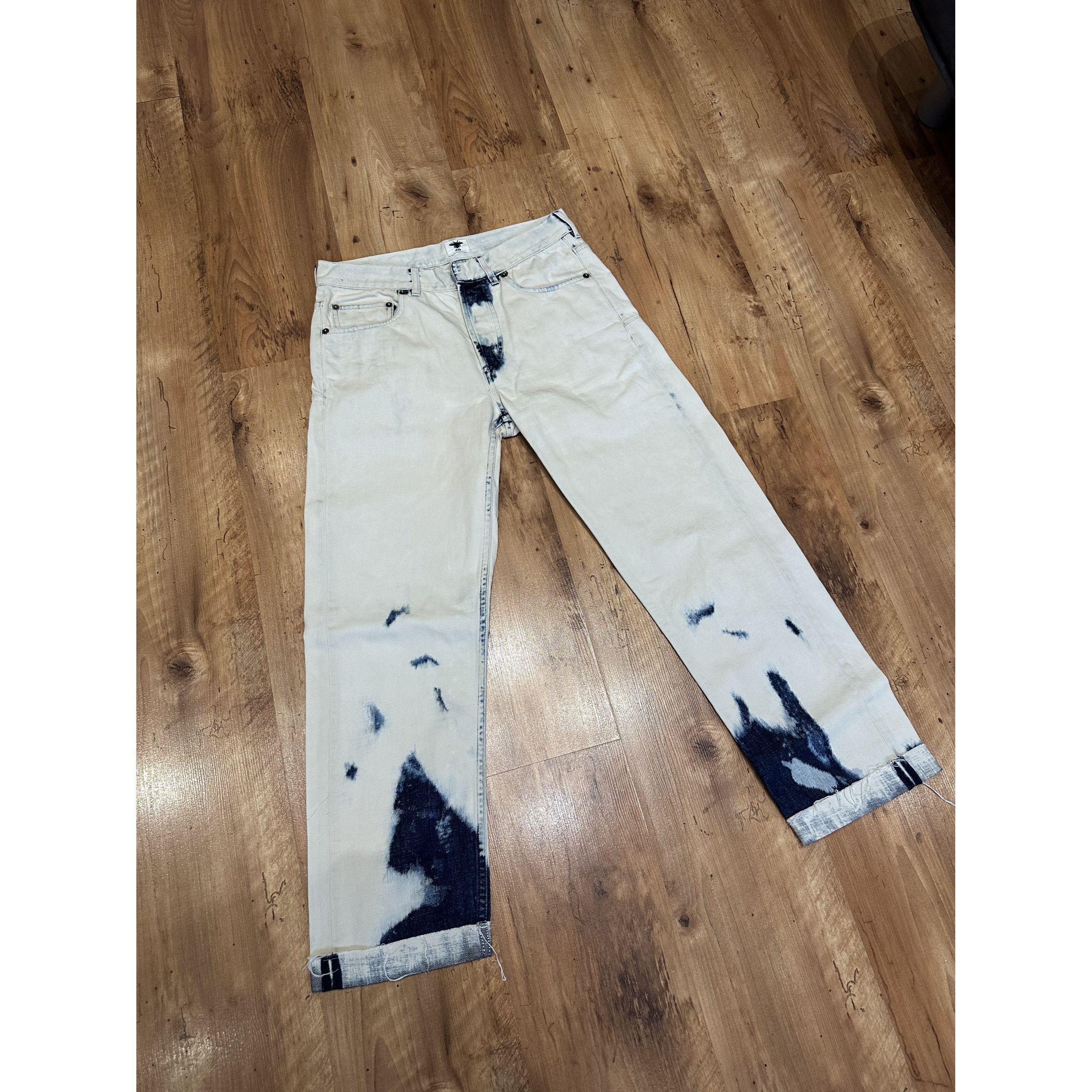 Dior Christian Dior Bleached Denim Jeans F34 Bee Logo Graphic Jea Size 34" / US 12 / IT 48 - 2 Thumbnail