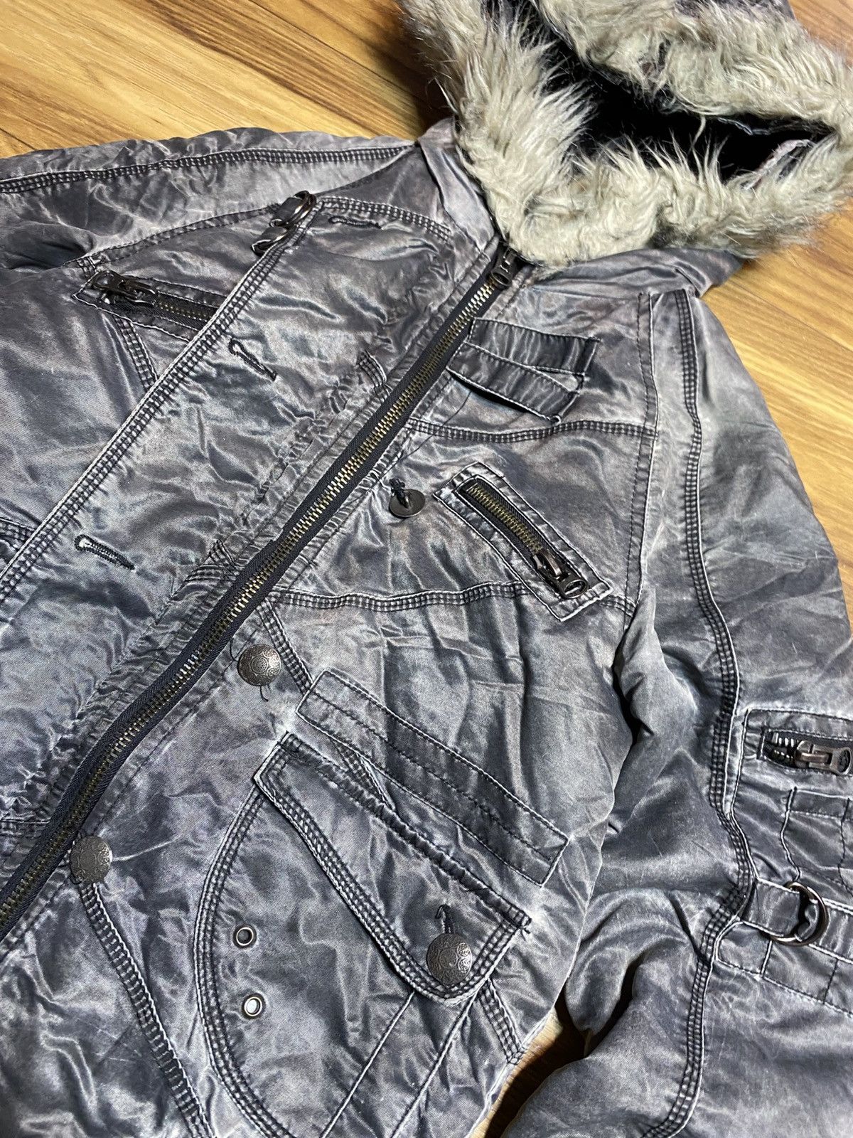Japanese Brand Jacket Alaska Faux Fur Jacket Fishbone Japanese Style Size US XS / EU 42 / 0 - 7 Thumbnail