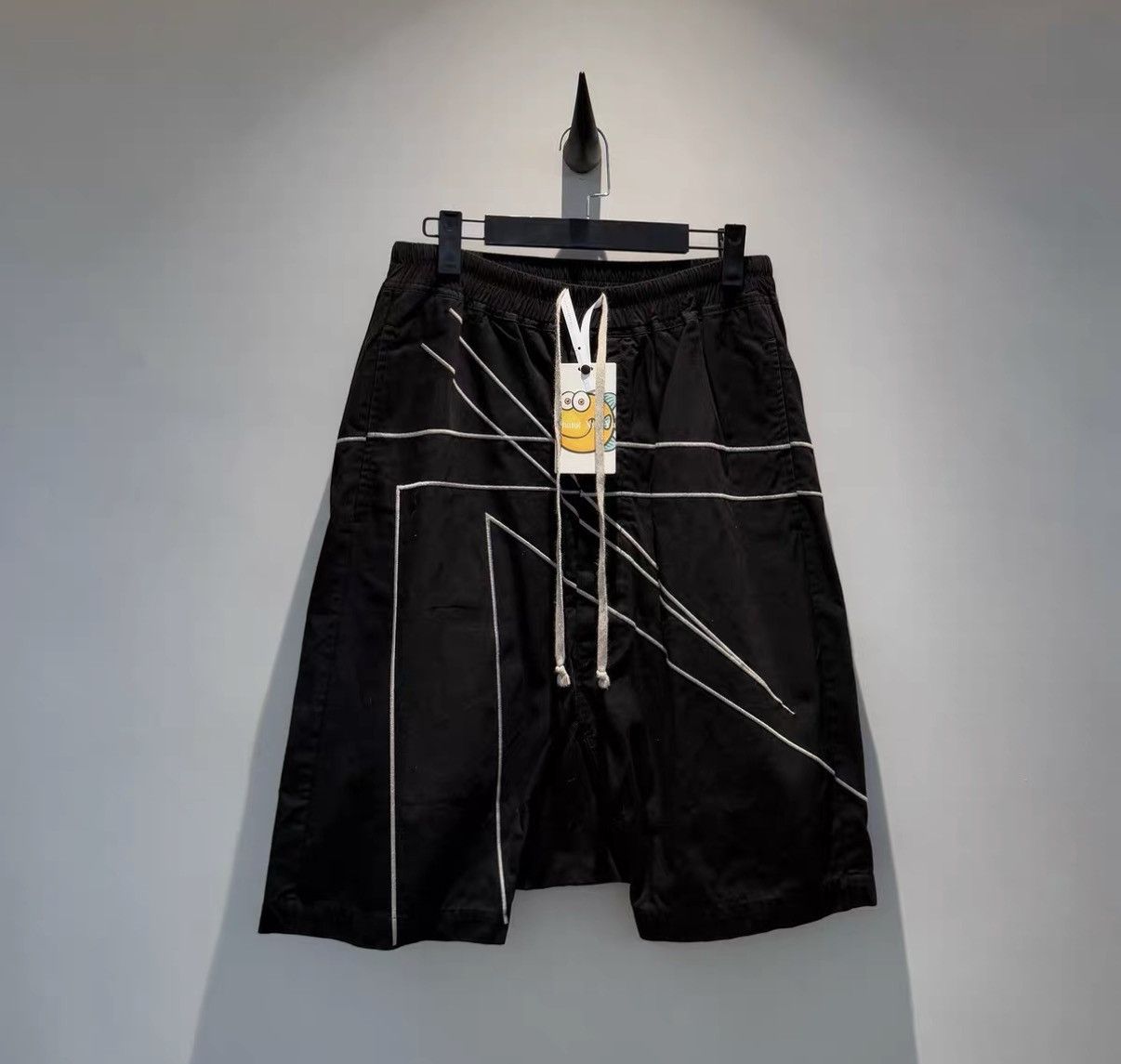 Rick Owens Rick Owens Mainline Runway Pleated Drawstring Shorts Size US 38 / EU 54 - 1 Thumbnail