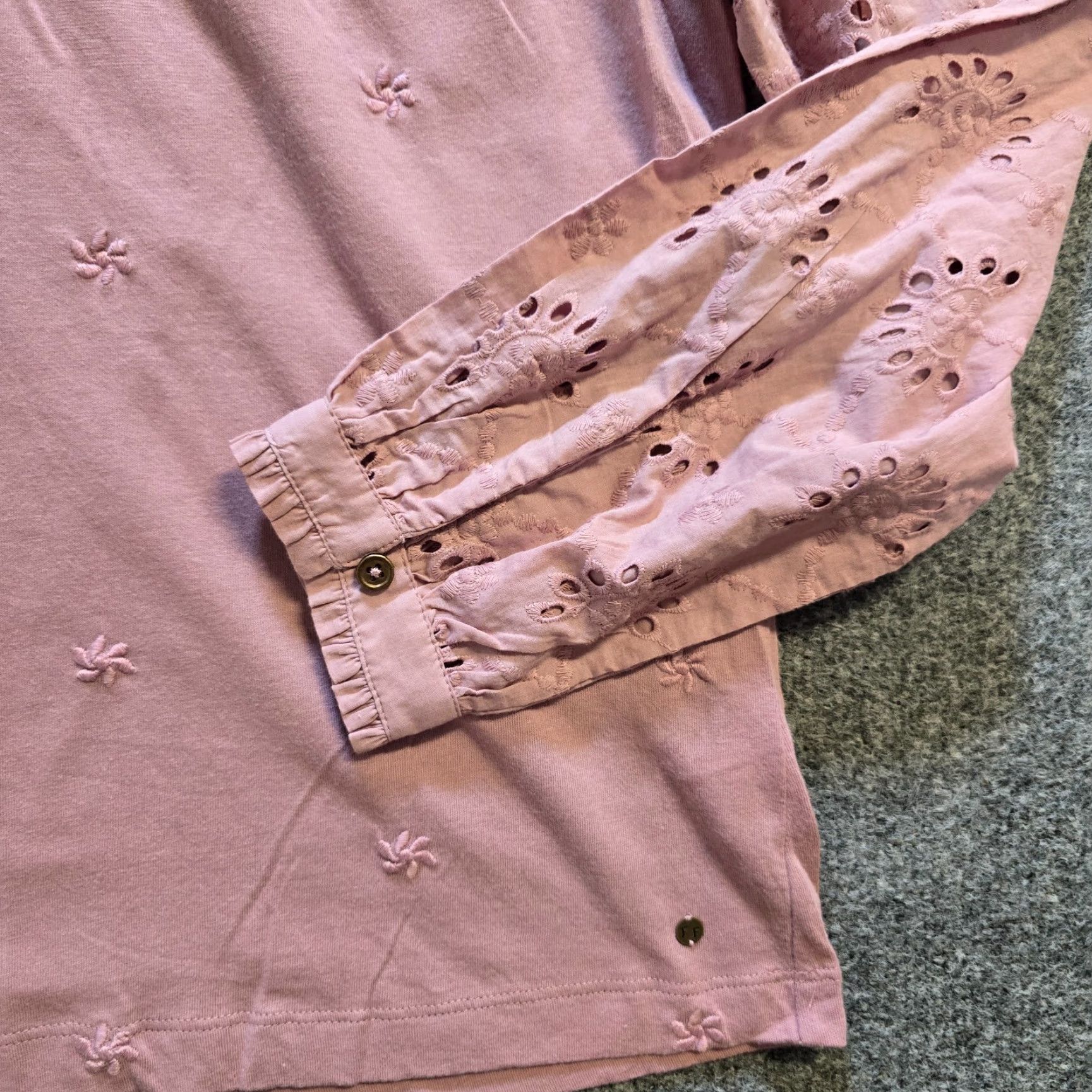 FatFace Fat Face Top Womens Size 10 Pink Peasant V Neck Eyelet Lace Sleeve Boho Casual Blouse Size L / US 10 / IT 46 - 4 Thumbnail