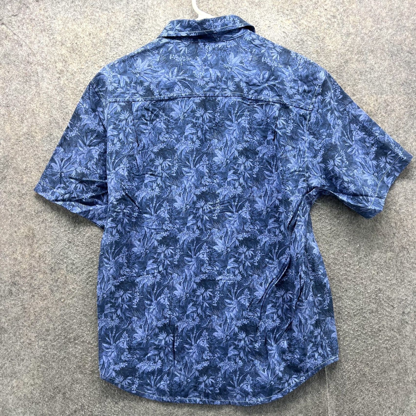 Tommy Bahama Tommy Bahama Shirt Mens S Blue Floral Hawaiian Short Sleeve Button Front Size US S / EU 44-46 / 1 - 7 Thumbnail