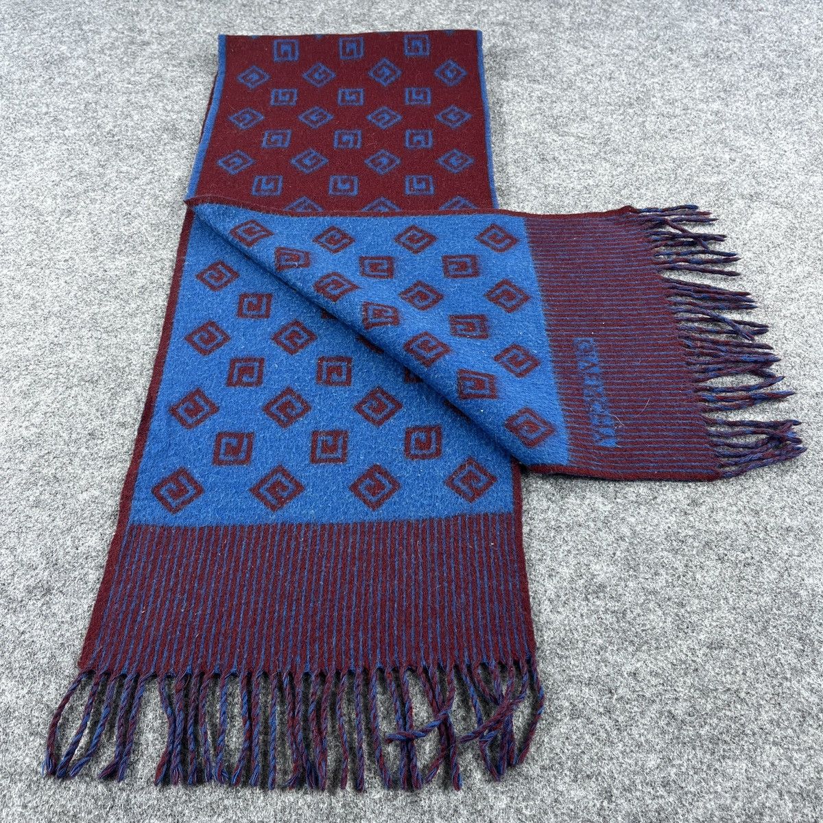 Other Wool Givenchy Scarf / Muffler / Neckwear T1209 Size ONE SIZE - 2 Thumbnail