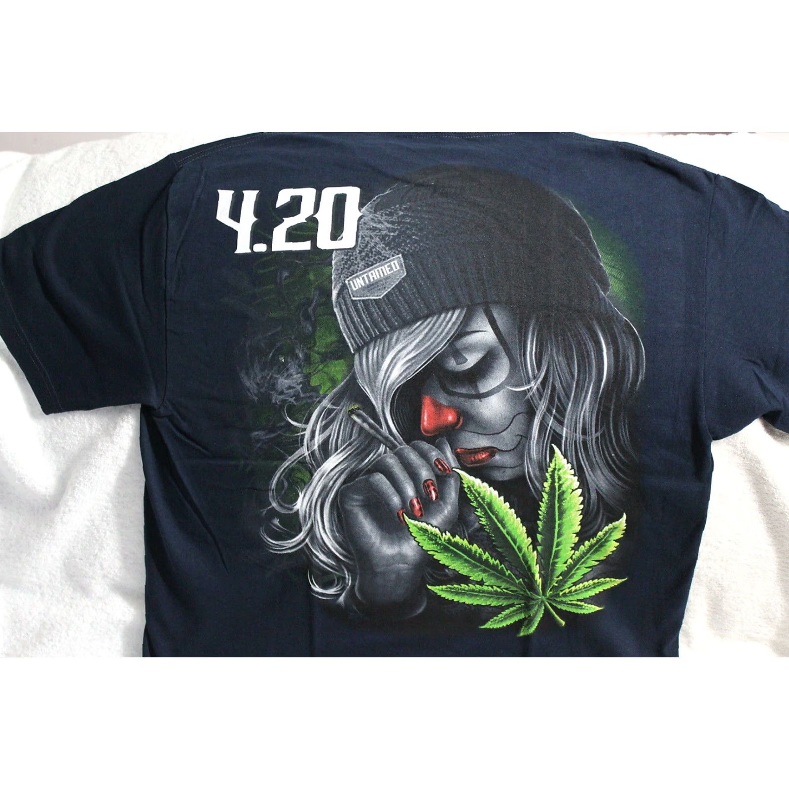 Vintage VINTAGE Marijuana Leaf Graphic T-Shirt Men Large Dark Blue 420 Untamed Cannabis Gangster Clown Size US L / EU 52-54 / 3 - 2 Thumbnail