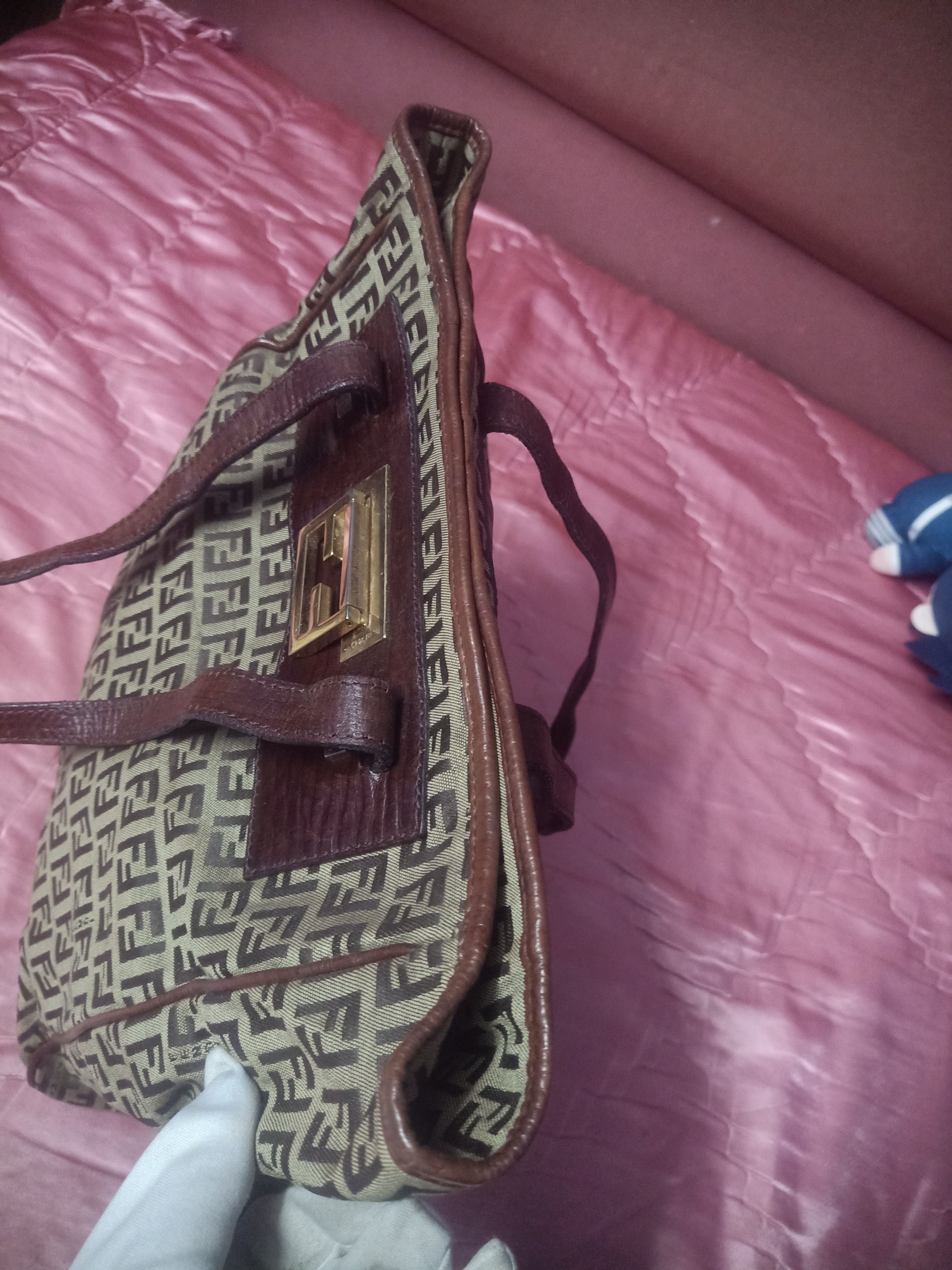 Fendi Authentic Fendi Tote Bag Size ONE SIZE - 14 Thumbnail