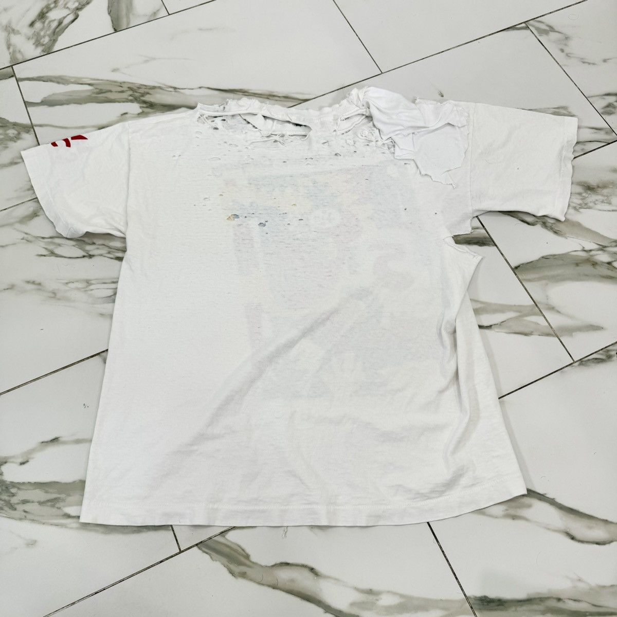 Vintage VINTAGE THRASHED SHAKESPEARE COMPANY TEE! Size US L / EU 52-54 / 3 - 5 Thumbnail