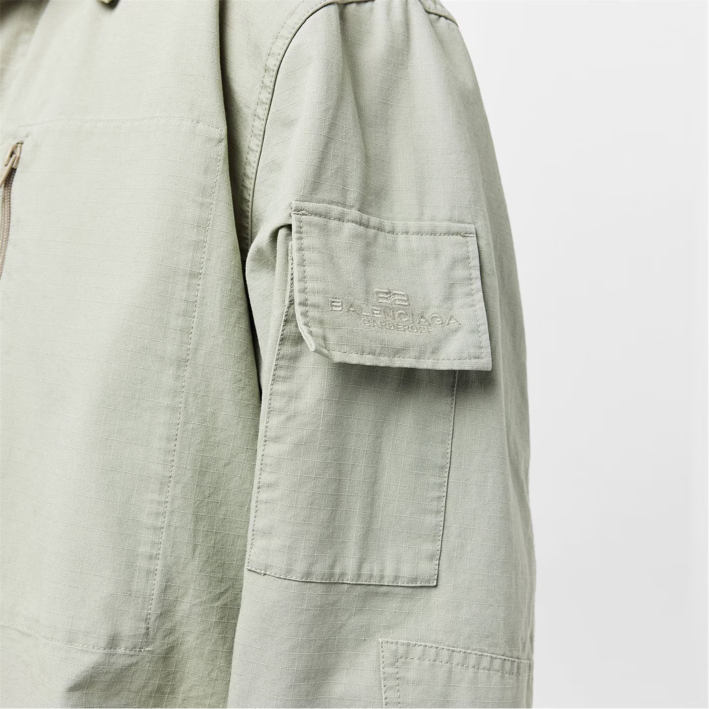 Balenciaga o1g2r1mq0226 Military Long Sleeve Shirt In Beige Size US XL / EU 56 / 4 - 5 Thumbnail