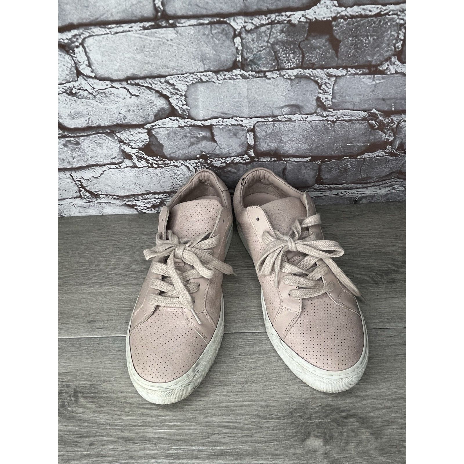 Greats GREATS The Royale Pink Perforated Leather Sneakers Shoes Wom Size US 8.5 / IT 38.5 - 2 Thumbnail