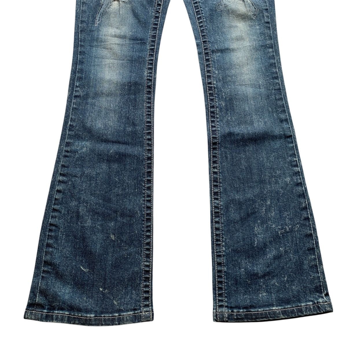 Le Grande Bleu (L.G.B.) Distressed Affliction Flared Jeans LGB Ifsix GOA Style Size US 29 - 2 Thumbnail