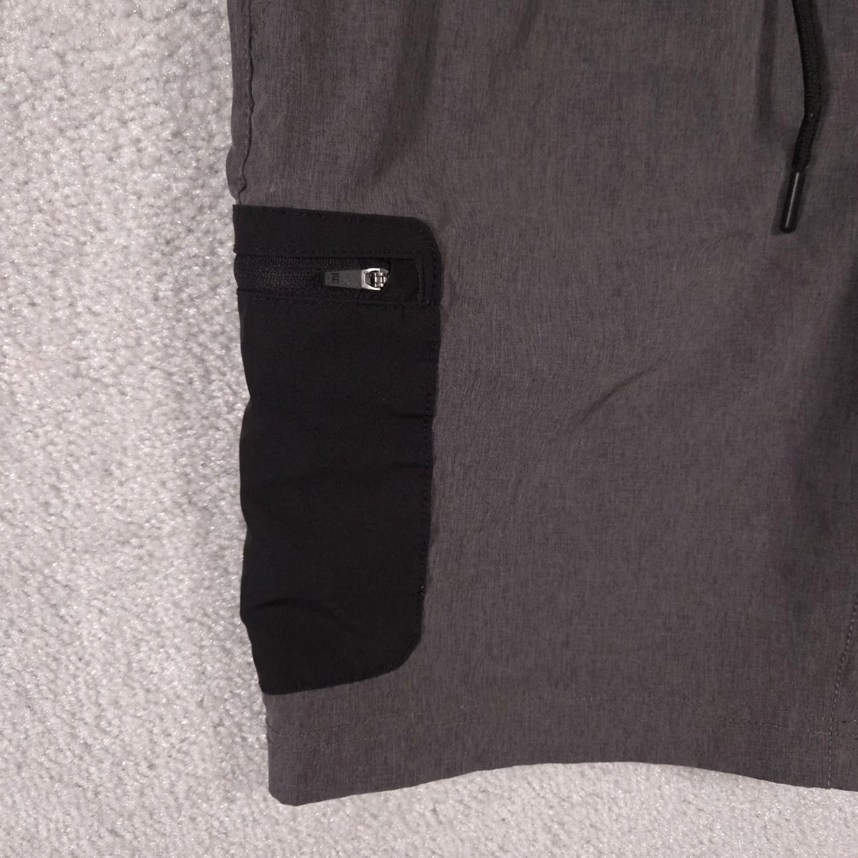 Kenneth Cole Kenneth Cole Shorts Mens Small Gray Black Hybrid Athletic Cargo Pocket Stretch Size US 29 - 6 Thumbnail