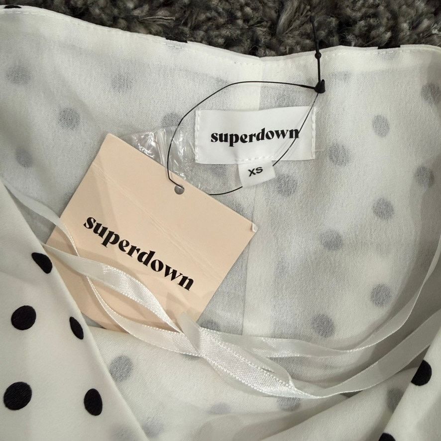 superdown Superdown Yasmin Tie Back Crop Top in White & Black, Size XS Size XS / US 0-2 / IT 36-38 - 4 Thumbnail
