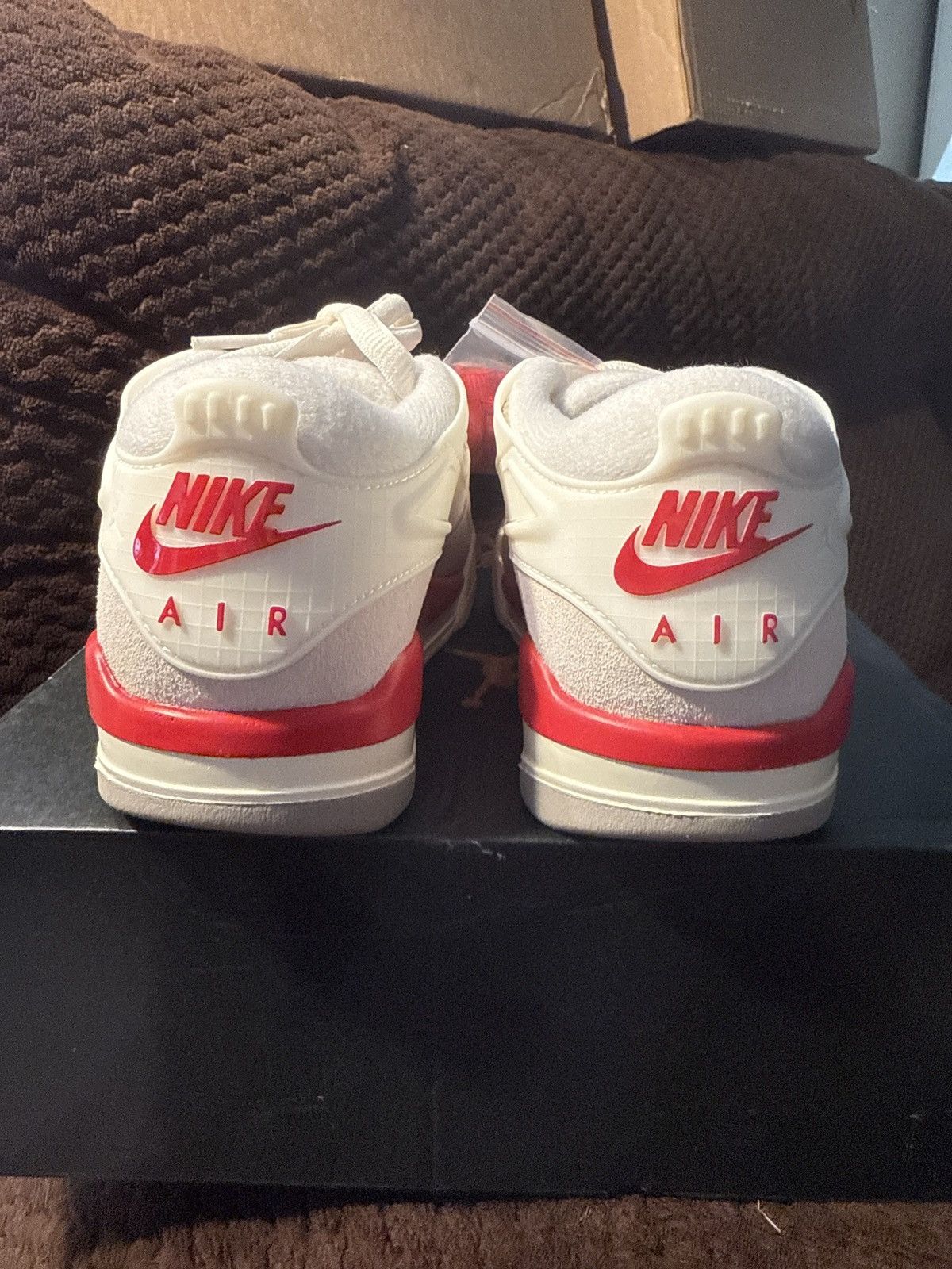 Jordan Brand Nike Air Jordan 4 RM (GS) sail/white/fire red/grey 4y/5.5w Size US 5.5 / IT 35.5 - 16 Thumbnail