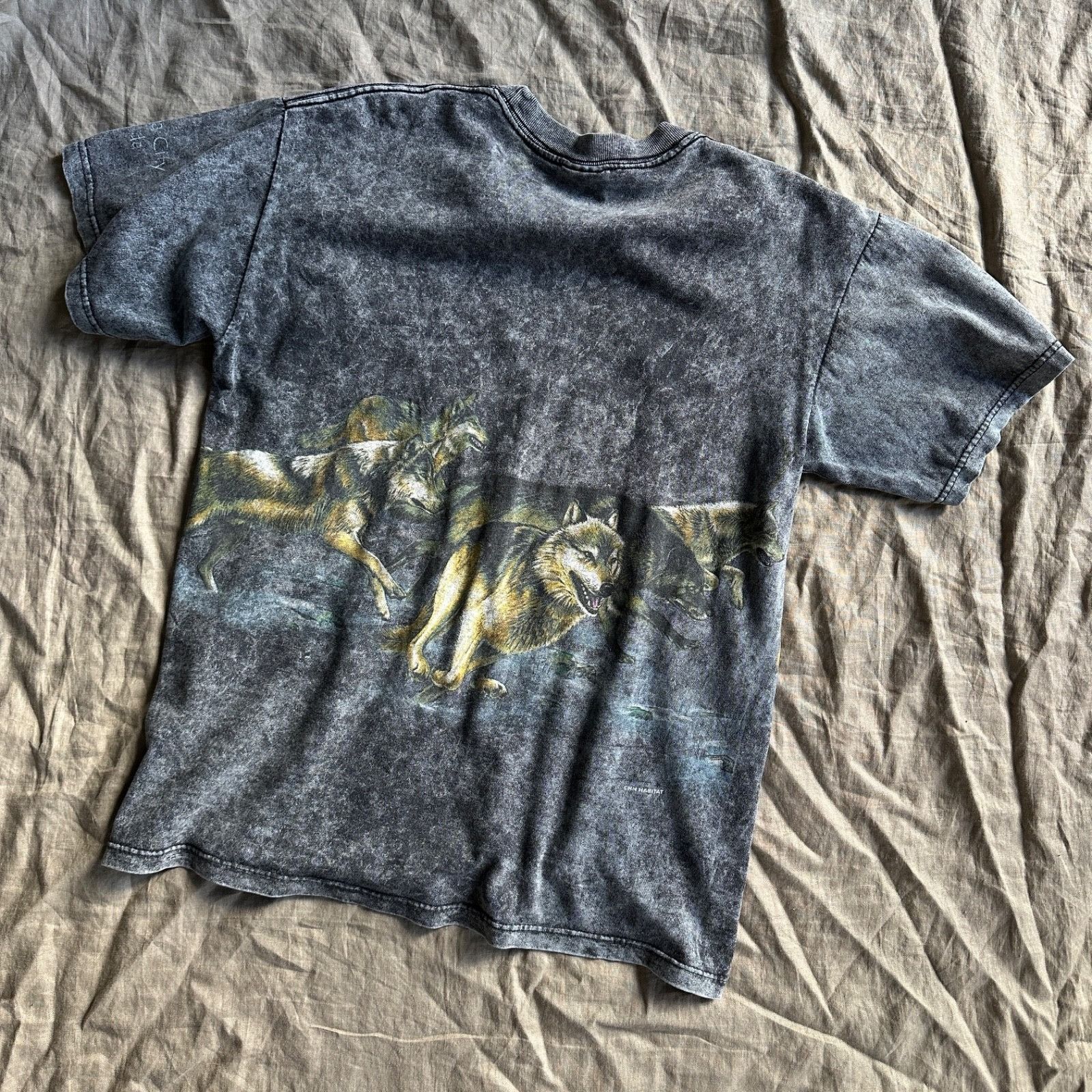 Vintage Vintage Wolves Graphic T-Shirt All Over Print Nature Wildlif Size US M / EU 48-50 / 2 - 5 Thumbnail
